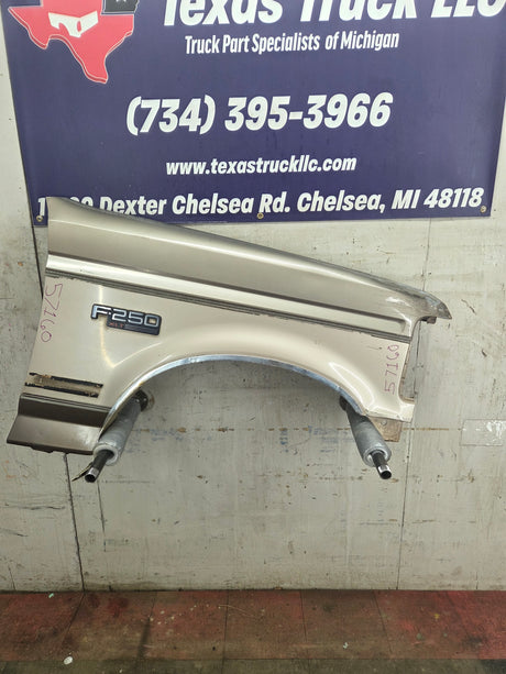 1992-1997 OBS Ford F Series F250 F350 F450 F550 PASSENGER SIDE RH FRONT FENDER