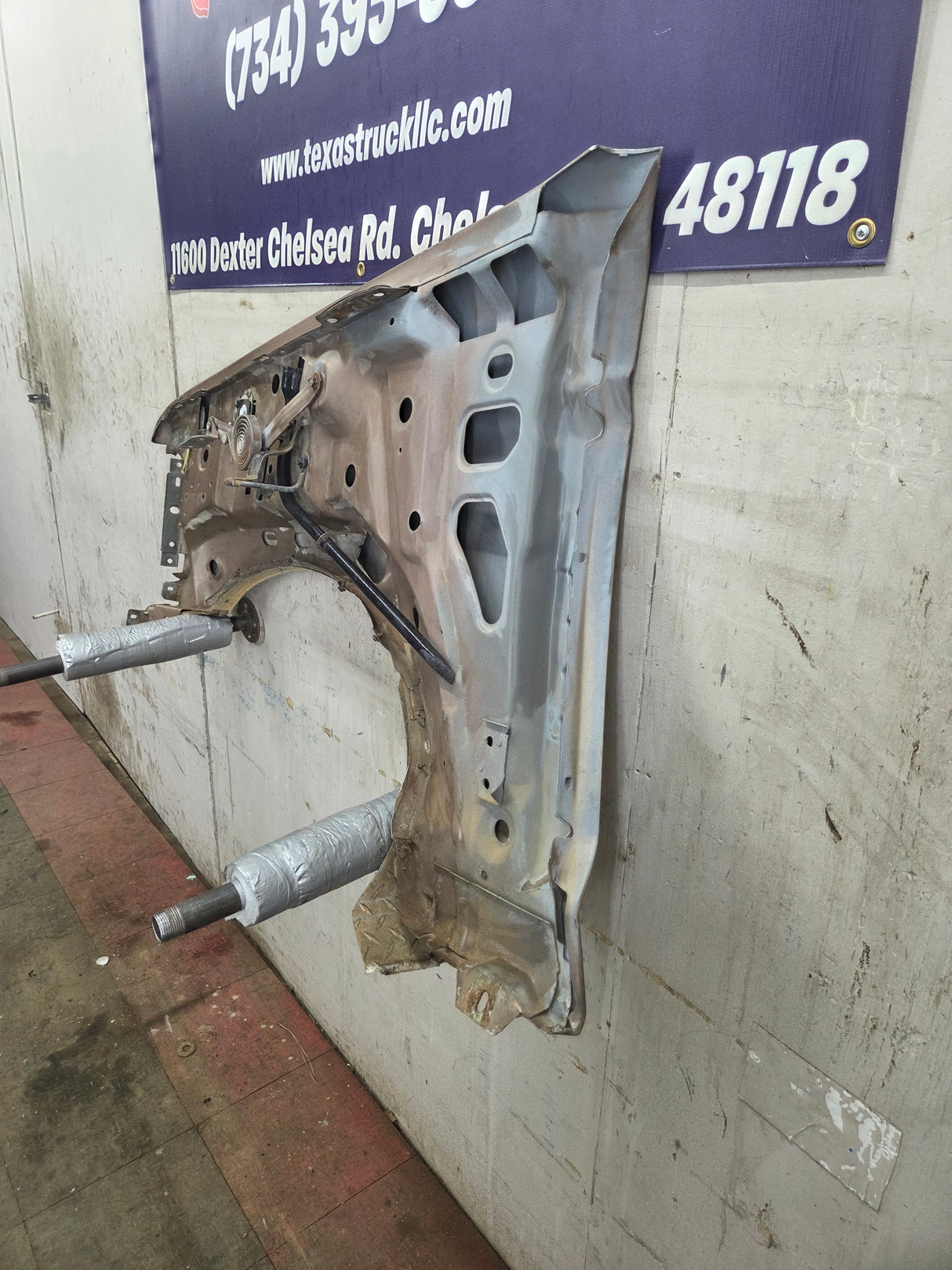 1992-1997 OBS Ford F Series F250 F350 F450 F550 PASSENGER SIDE RH FRONT FENDER