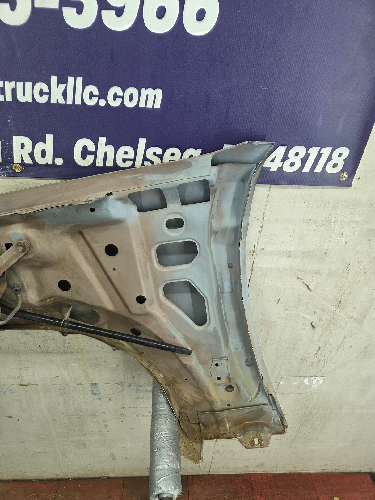 1992-1997 OBS Ford F Series F250 F350 F450 F550 PASSENGER SIDE RH FRONT FENDER