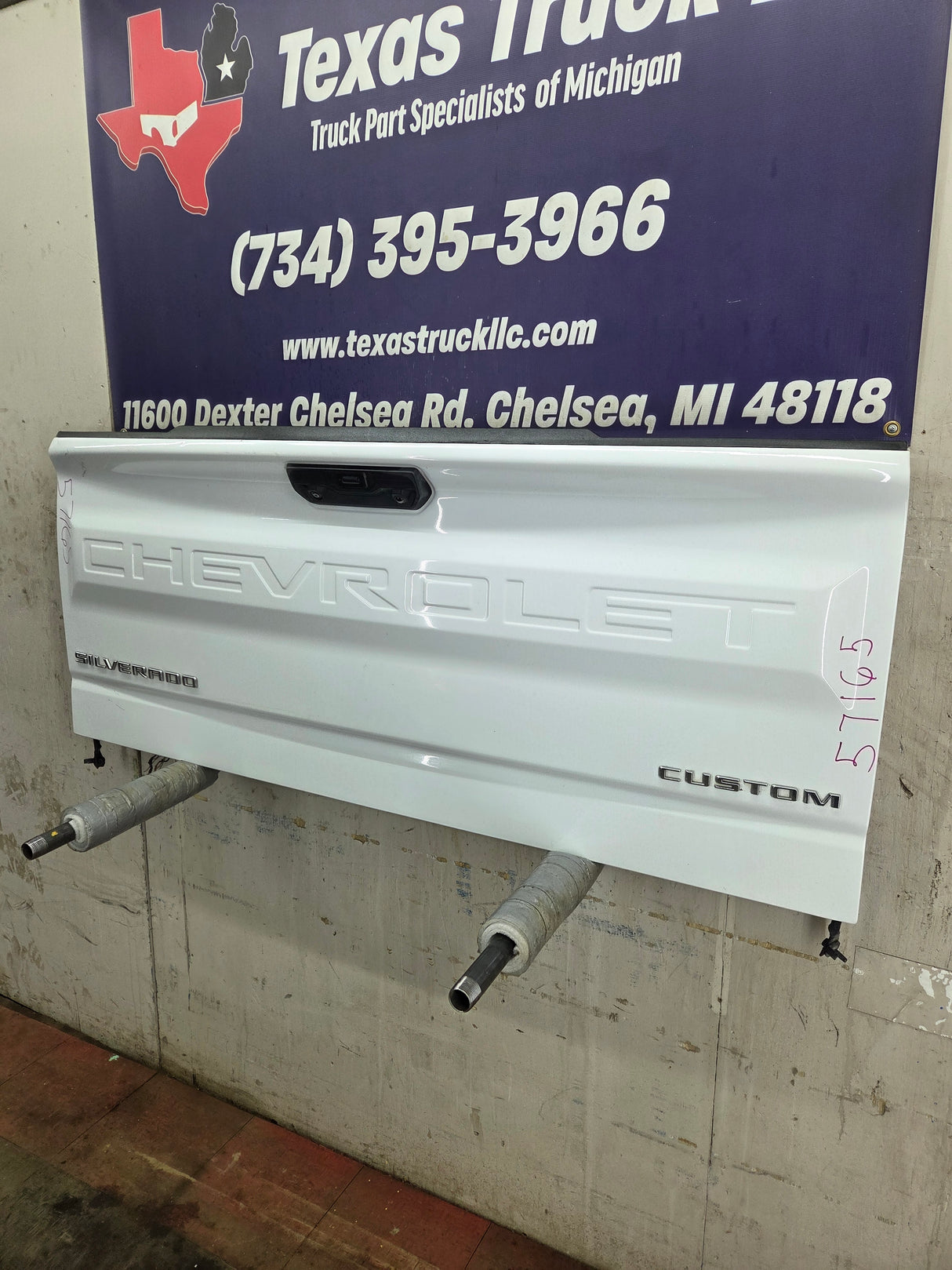 2019-2024 Chevrolet Silverado 1500 Tailgate 2020 2021 2022 2023