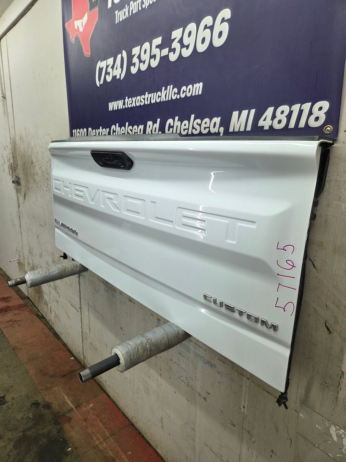 2019-2024 Chevrolet Silverado 1500 Tailgate 2020 2021 2022 2023