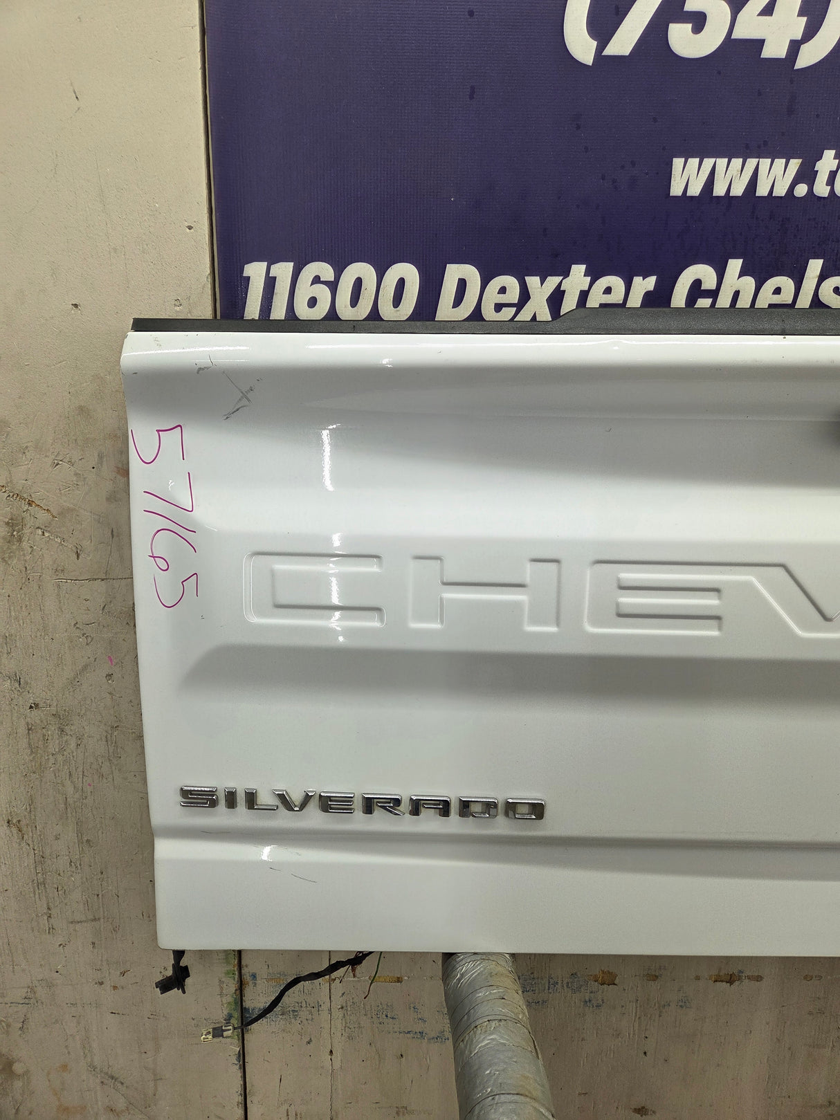 2019-2024 Chevrolet Silverado 1500 Tailgate 2020 2021 2022 2023