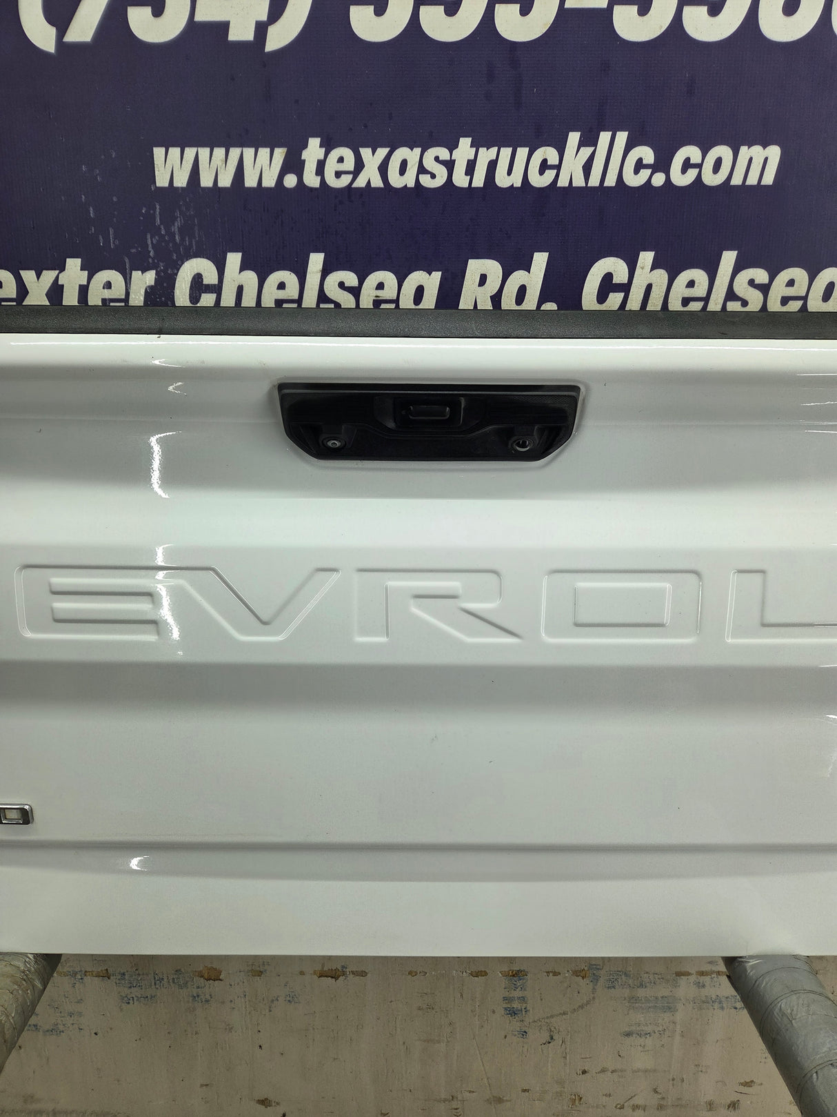 2019-2024 Chevrolet Silverado 1500 Tailgate 2020 2021 2022 2023
