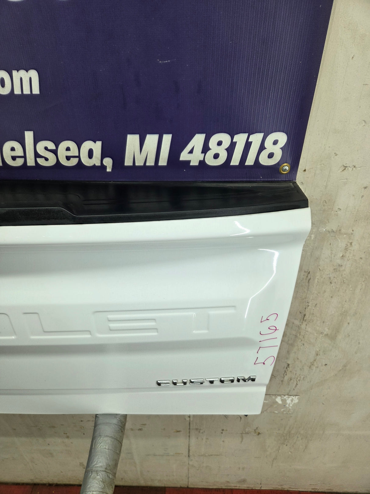 2019-2024 Chevrolet Silverado 1500 Tailgate 2020 2021 2022 2023