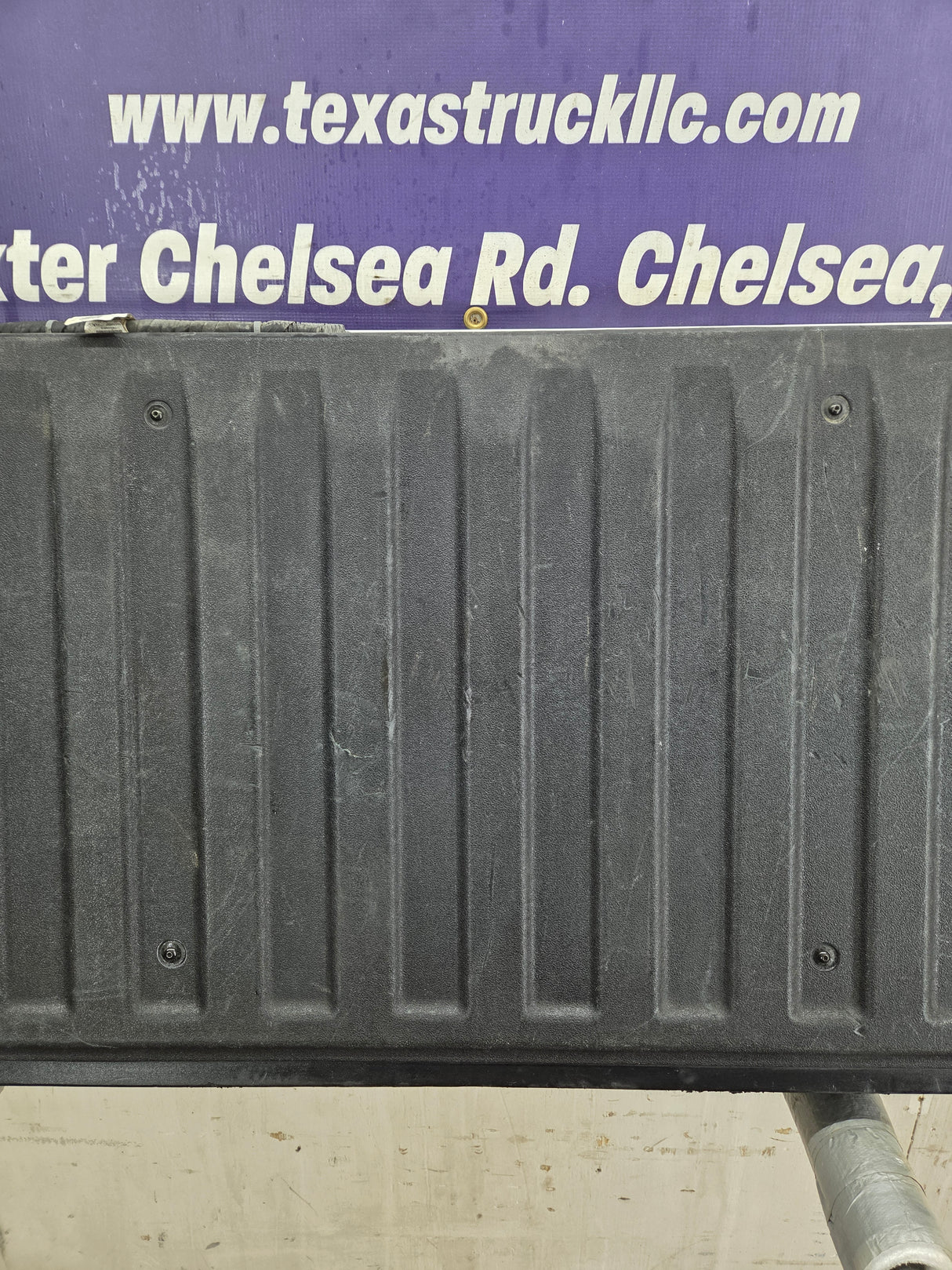 2019-2024 Chevrolet Silverado 1500 Tailgate 2020 2021 2022 2023