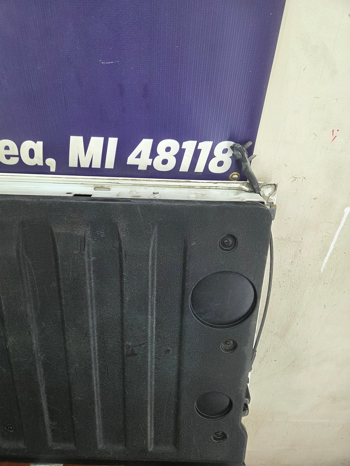 2019-2024 Chevrolet Silverado 1500 Tailgate 2020 2021 2022 2023