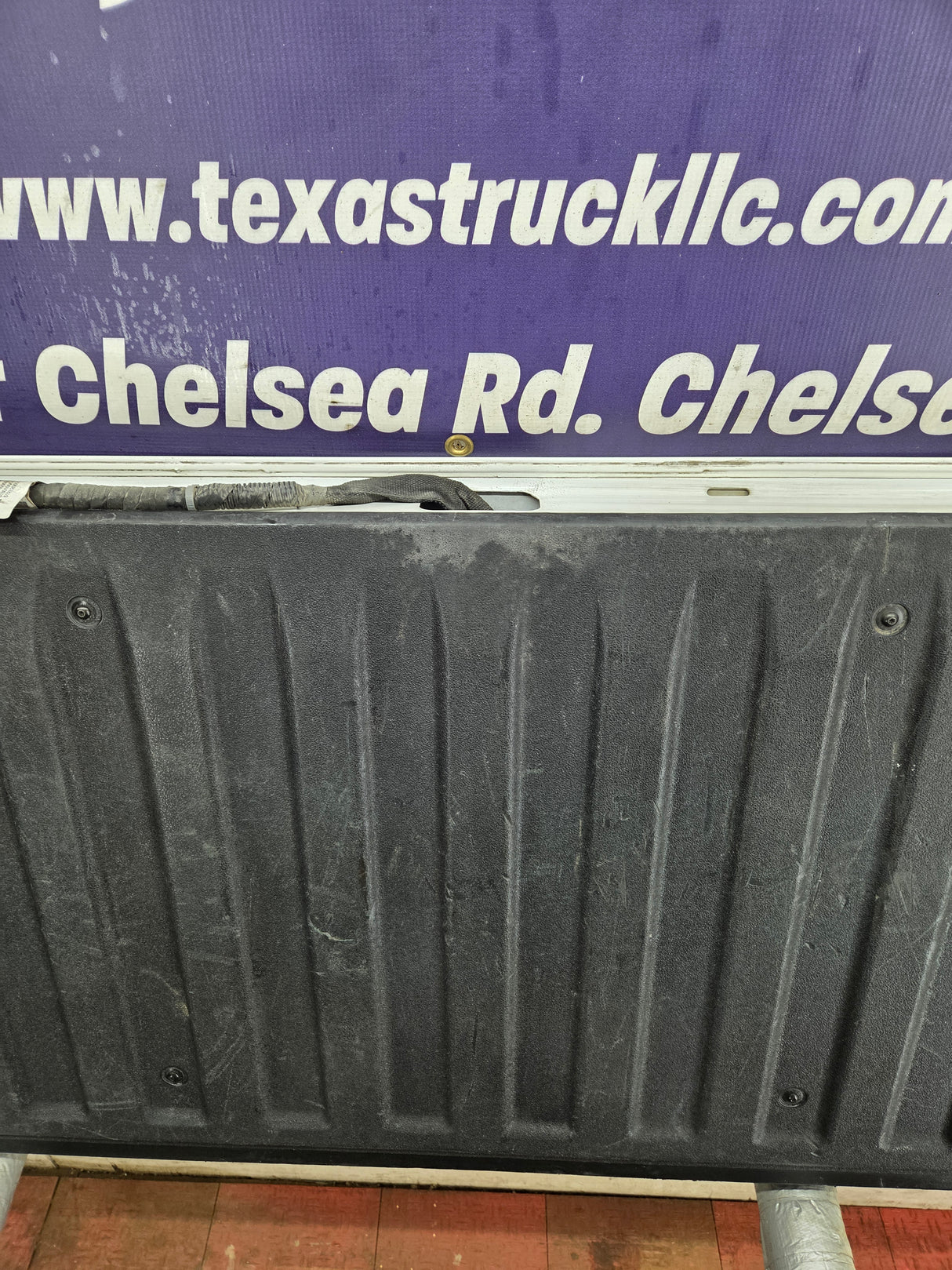 2019-2024 Chevrolet Silverado 1500 Tailgate 2020 2021 2022 2023