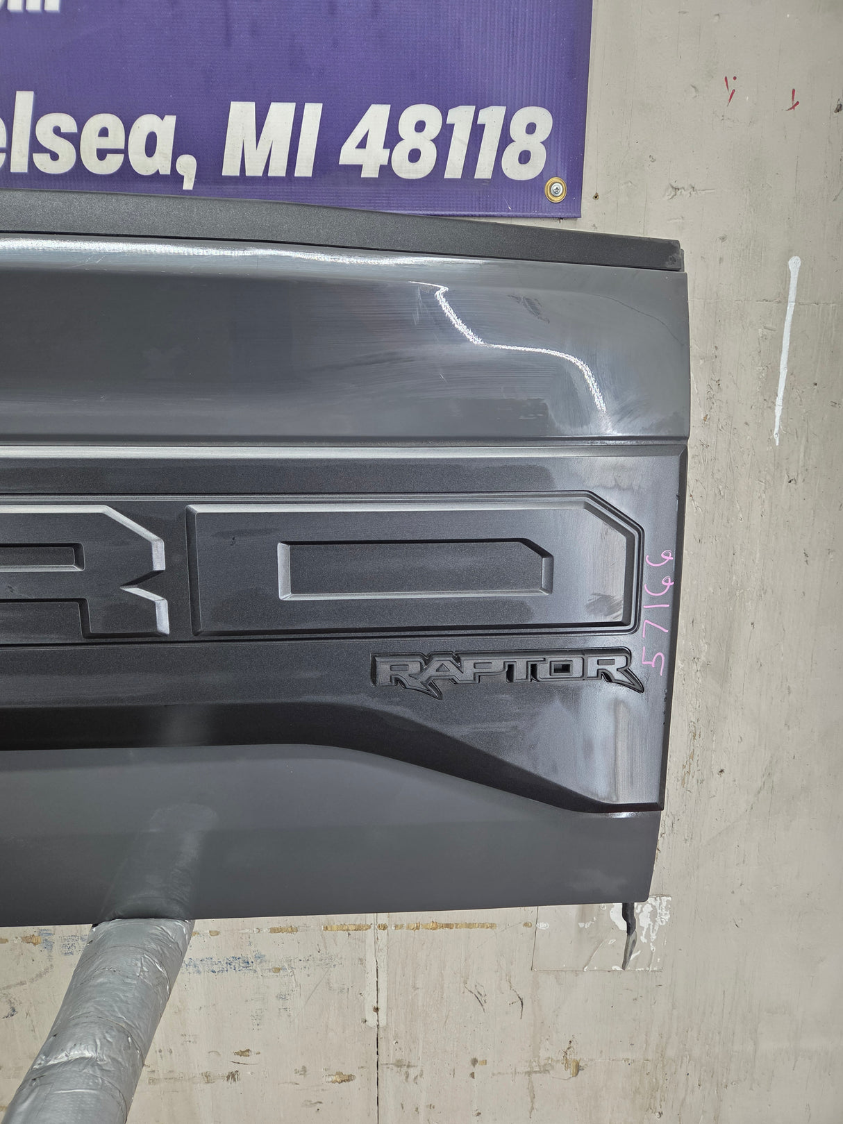 2018-2020 Ford Raptor F150 Tailgate W/Step