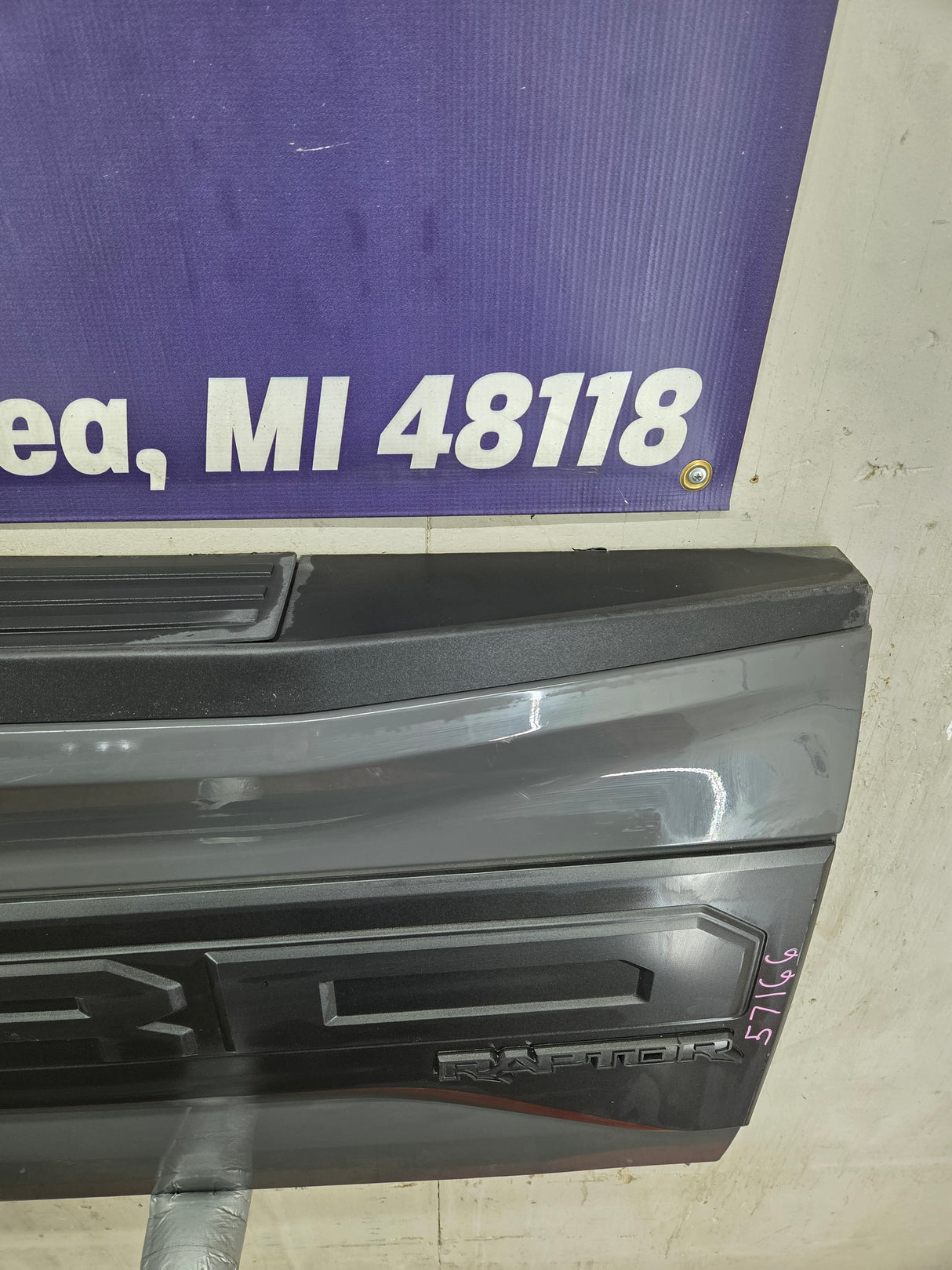 2018-2020 Ford Raptor F150 Tailgate W/Step