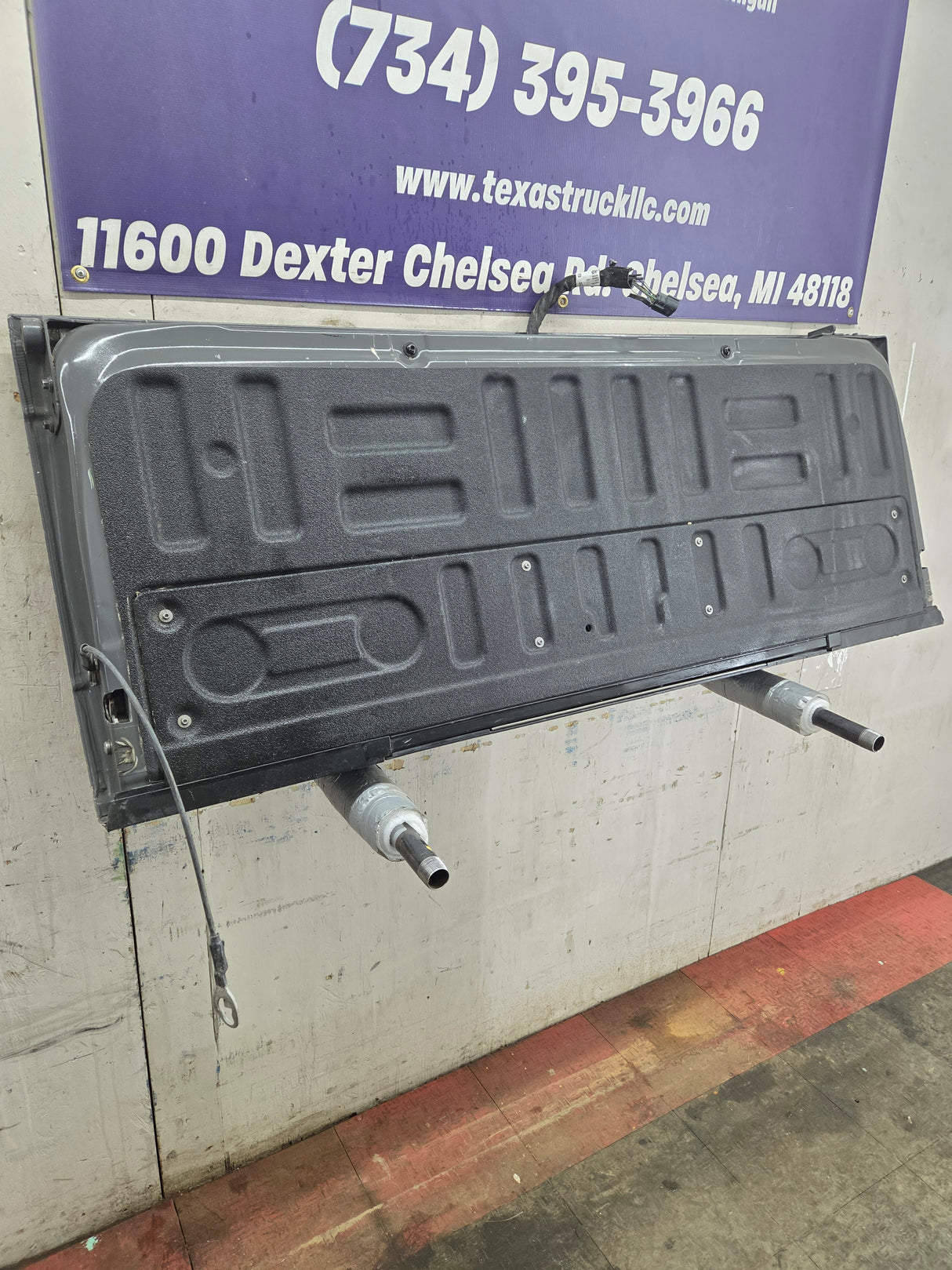 2018-2020 Ford Raptor F150 Tailgate W/Step