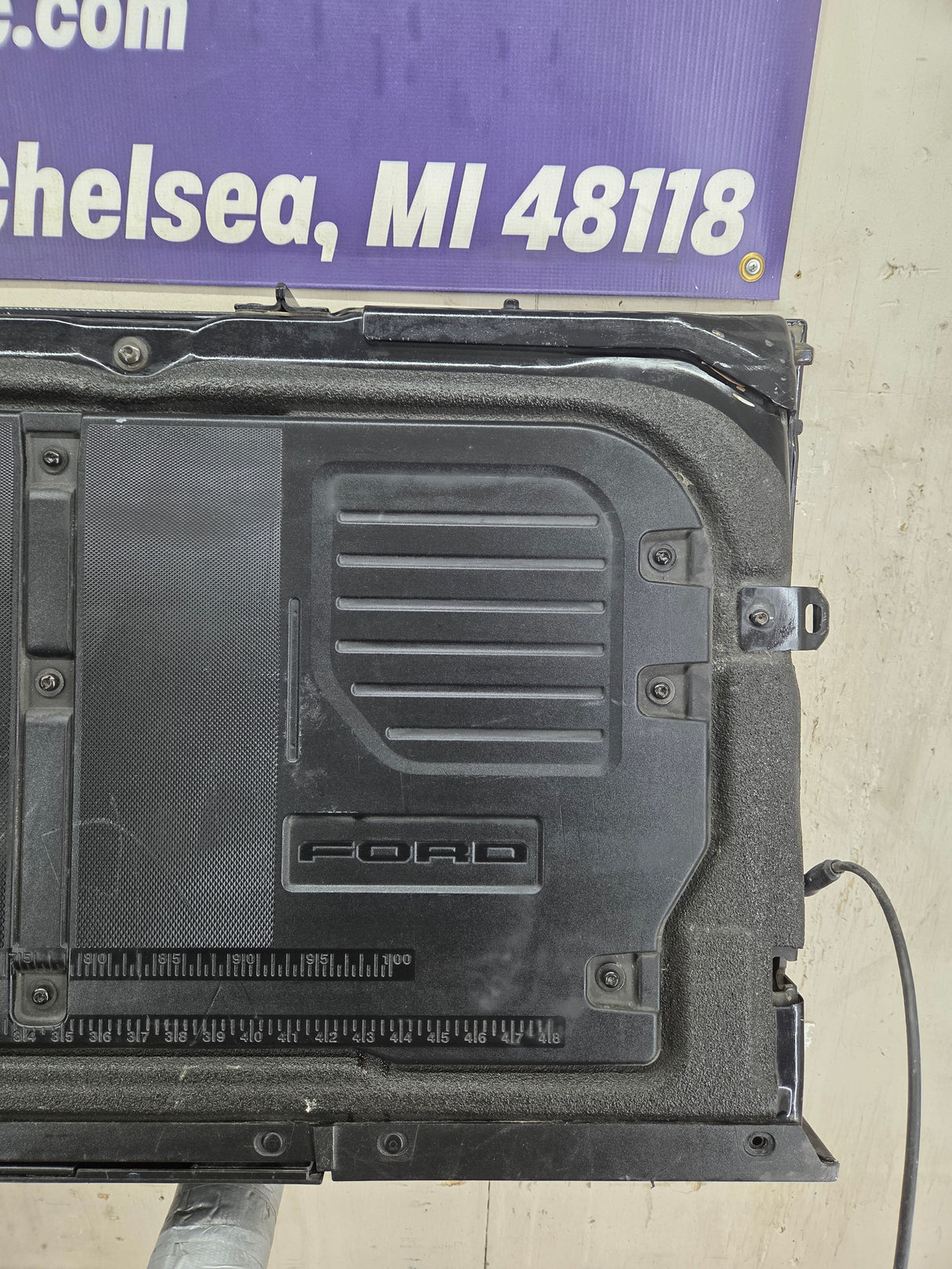 2021-2025 Ford F150 Tailgate W/Step