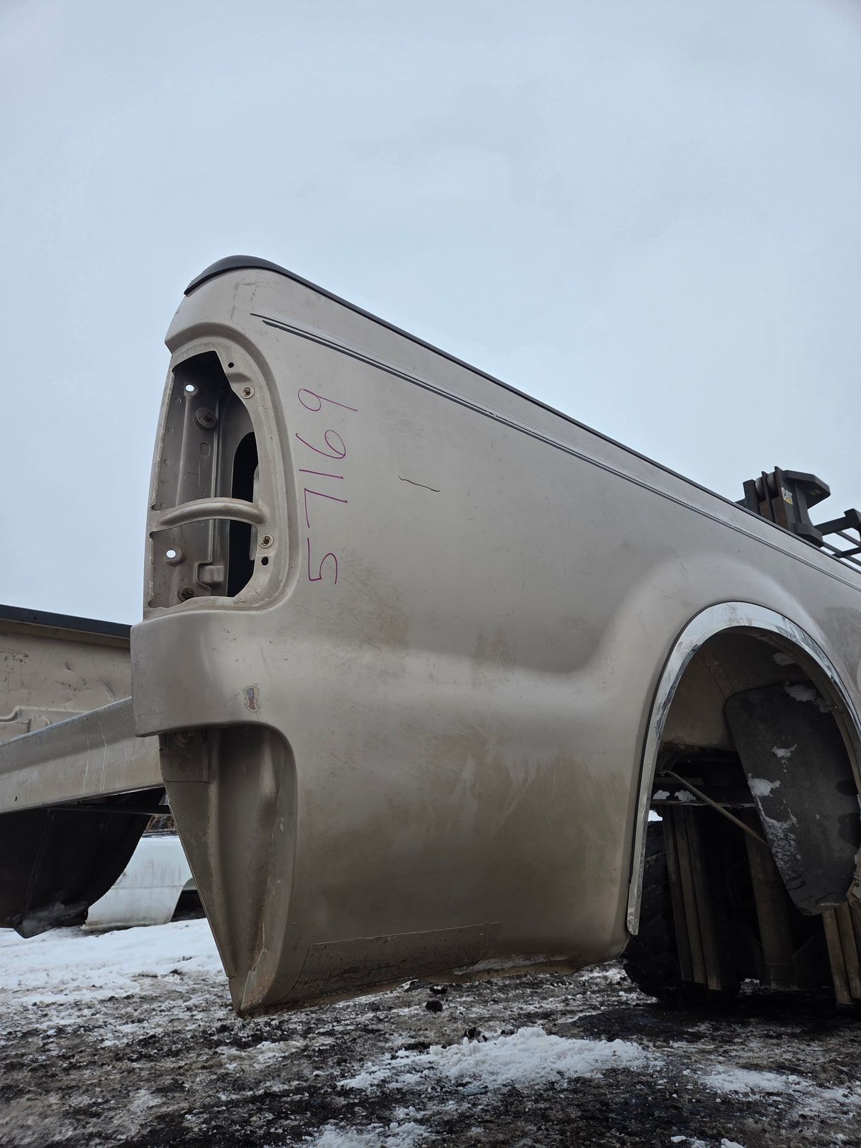 1999-2010 Ford Super Duty F250 F350 6' 9" Short Truck Bed