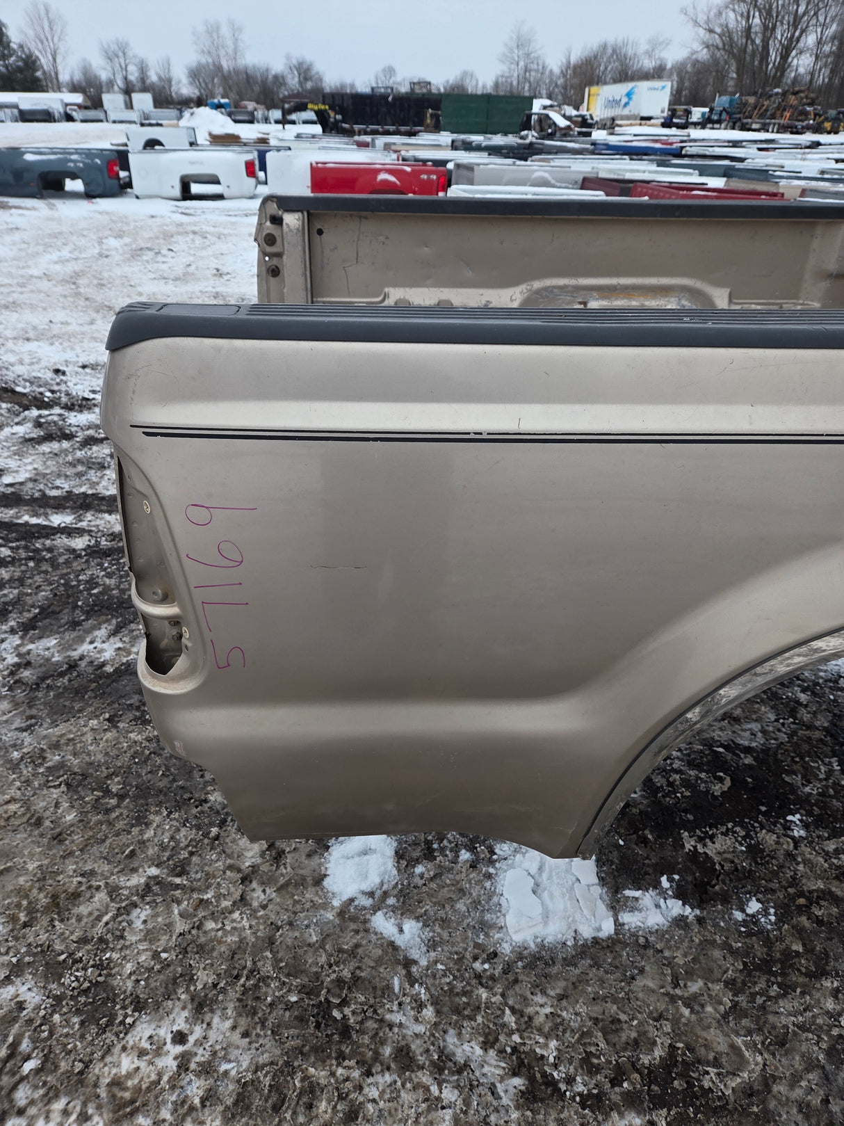 1999-2010 Ford Super Duty F250 F350 6' 9" Short Truck Bed