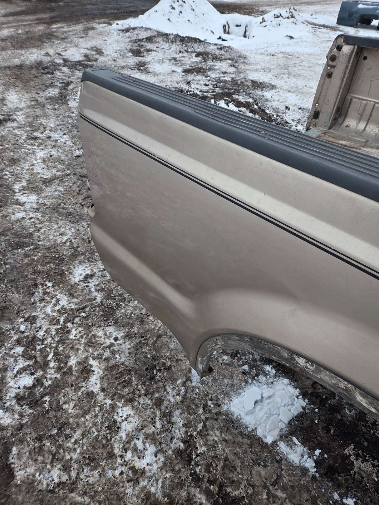 1999-2010 Ford Super Duty F250 F350 6' 9" Short Truck Bed