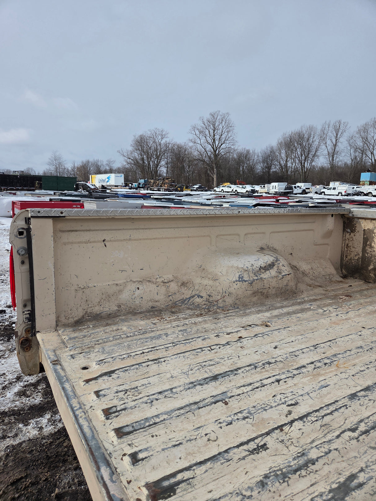 1987-1997 Ford F150 F250 F350 OBS 6' 9" Short Truck Bed