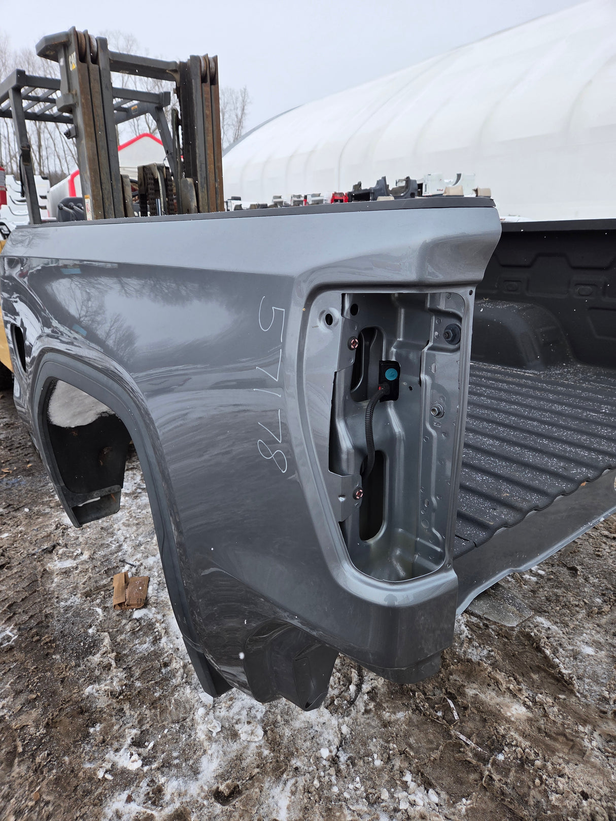 2019-2025 GMC Sierra 1500 5' 9" Short Truck Bed