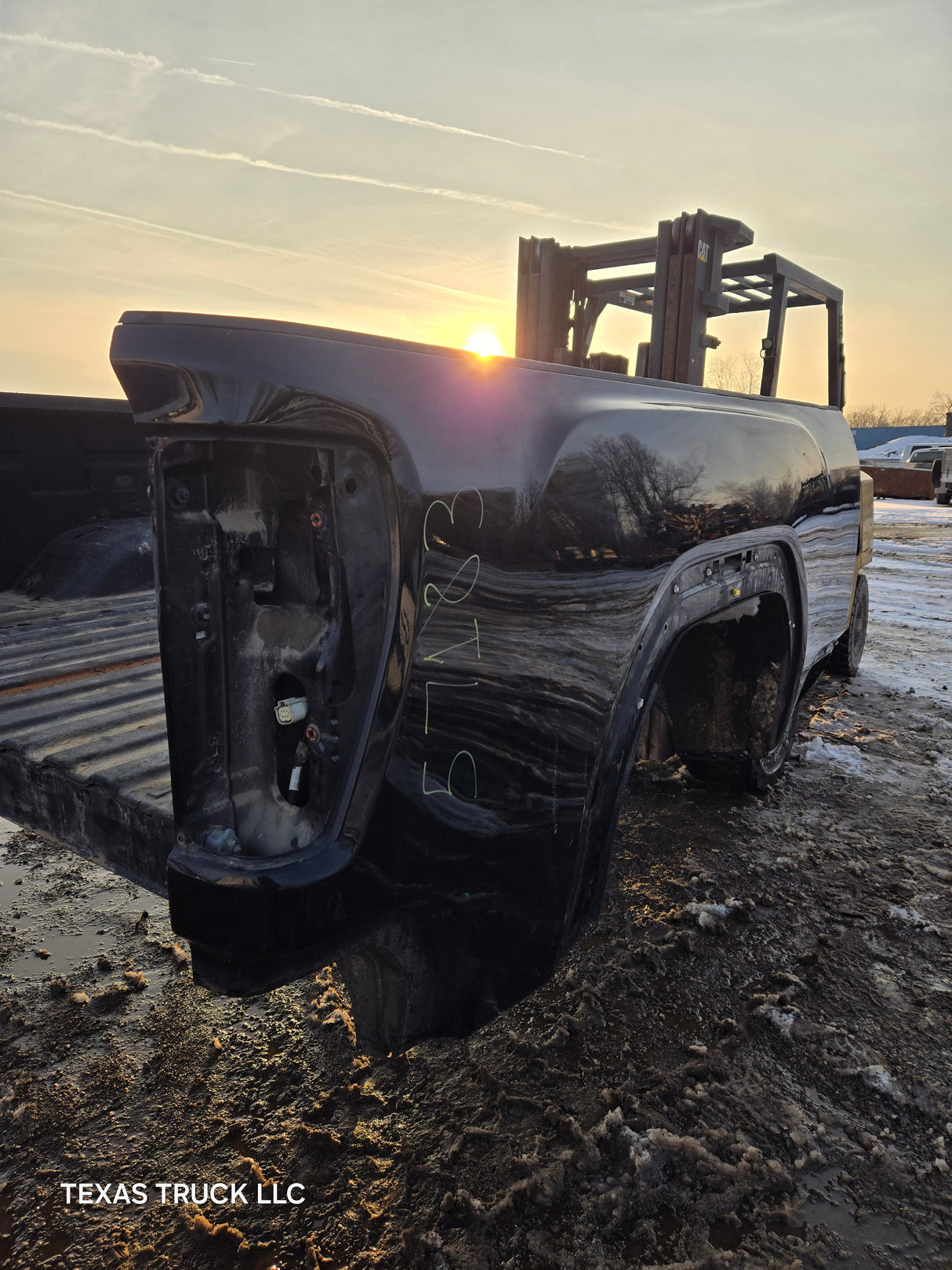 2019-2025 GMC Sierra 2500 3500 HD 6' 6" Short Truck Bed - Black