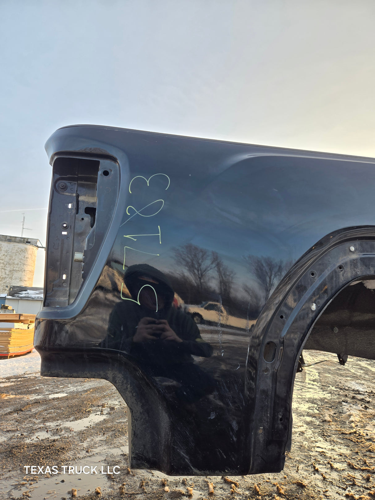 2019-2025 GMC Sierra 2500 3500 HD 6' 6" Short Truck Bed - Black