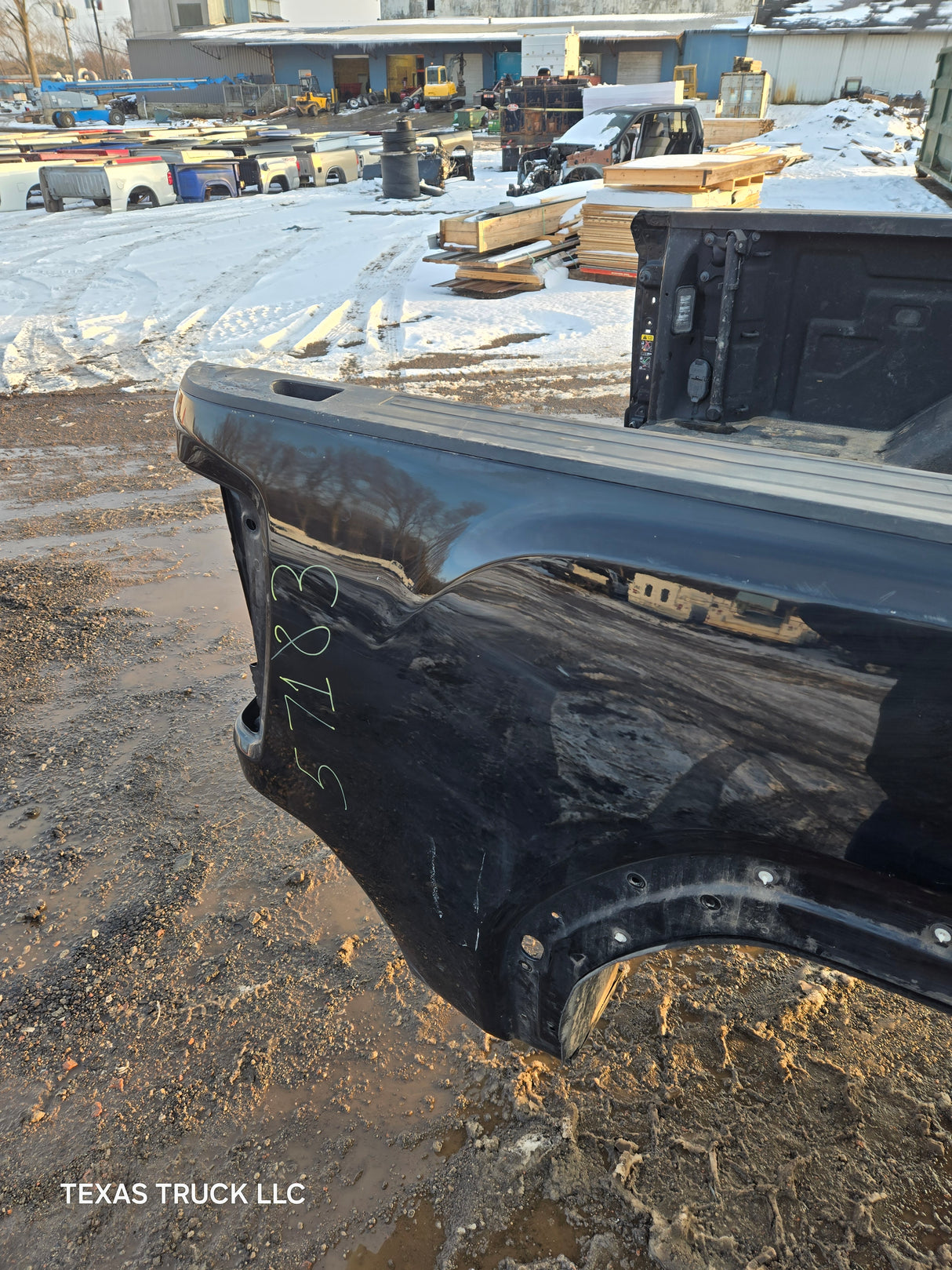 2019-2025 GMC Sierra 2500 3500 HD 6' 6" Short Truck Bed - Black