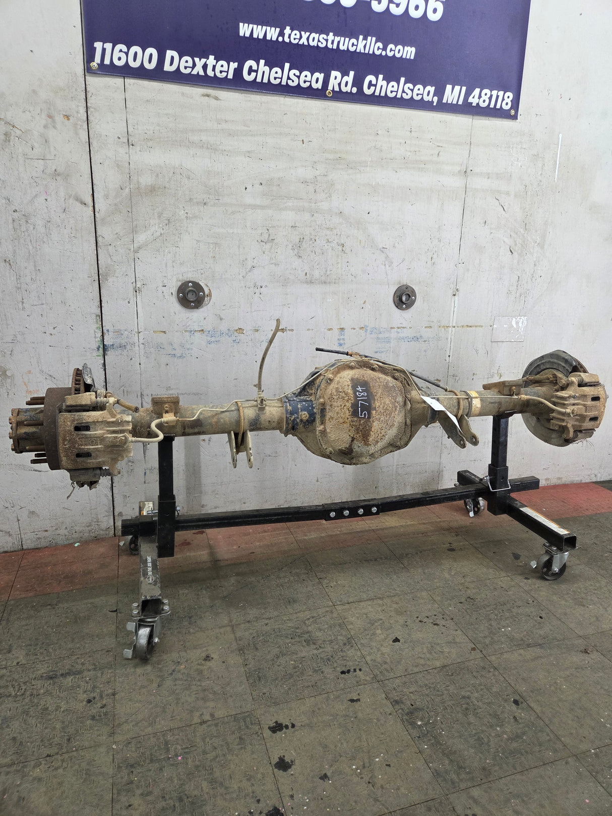 1999-2001 Ford Super Duty F250 F350 SRW Rear Axle 3.73 Ratio