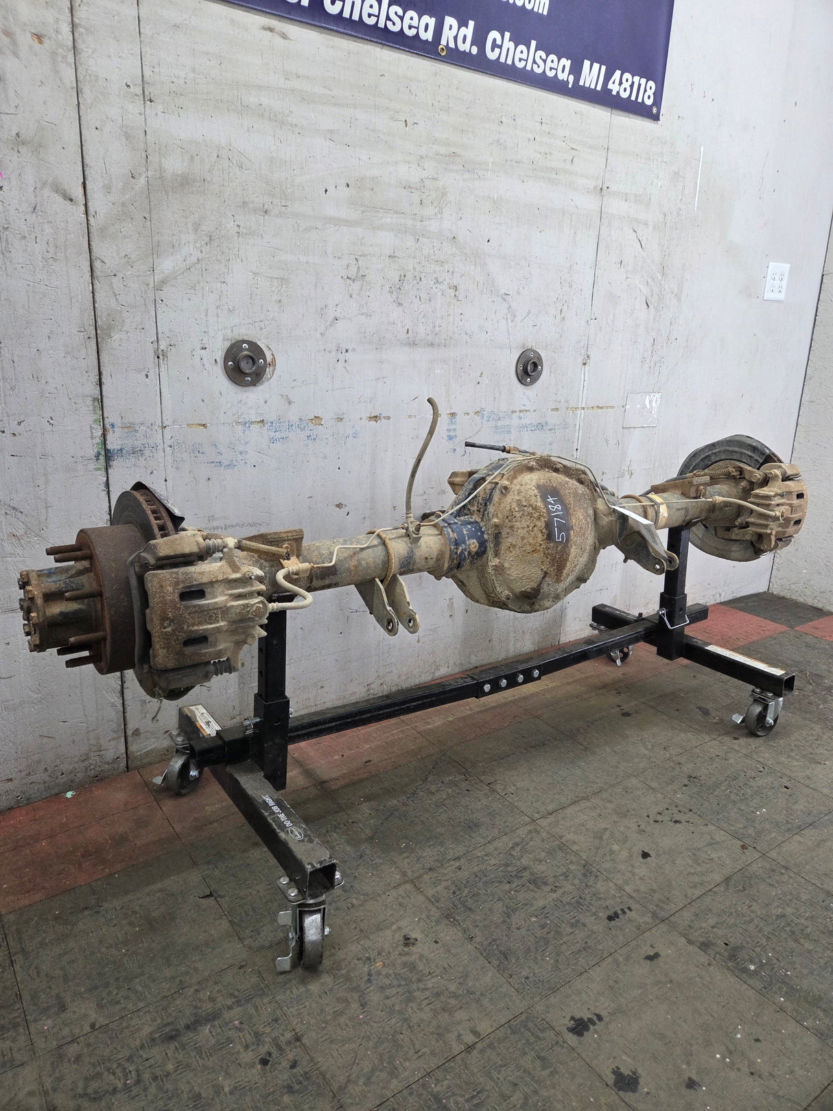 1999-2001 Ford Super Duty F250 F350 SRW Rear Axle 3.73 Ratio