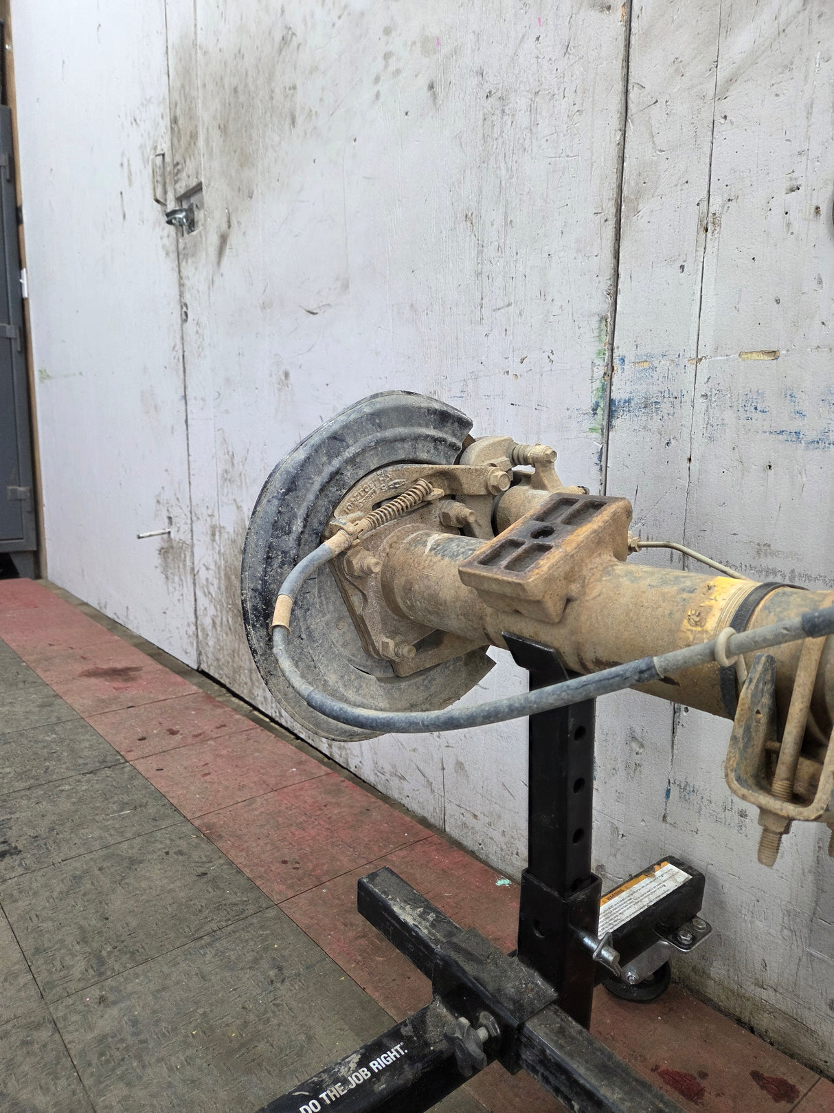 1999-2001 Ford Super Duty F250 F350 SRW Rear Axle 3.73 Ratio