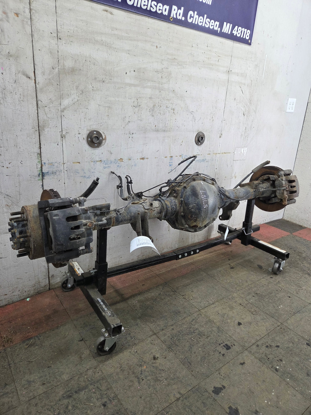 2011-2012 Ford Super Duty F250 F350 Rear Axle 3.55 Gear Ratio Electric Locking Rear End 184k miles