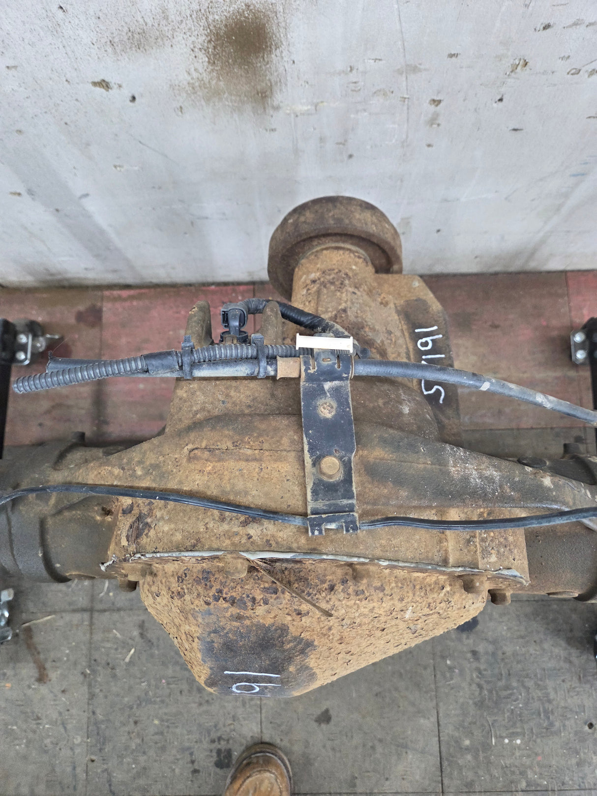 2008-2010 Ford Super Duty F250 F350 SRW Rear Axle 3.73 Gear Ratio