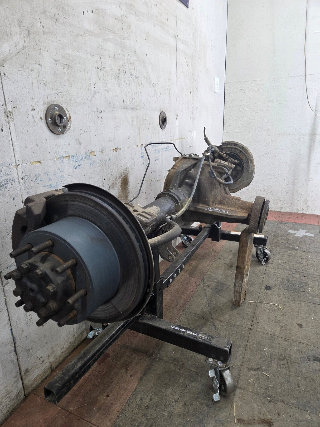 2008-2010 Ford Super Duty F250 F350 SRW Rear Axle 3.73 Gear Ratio