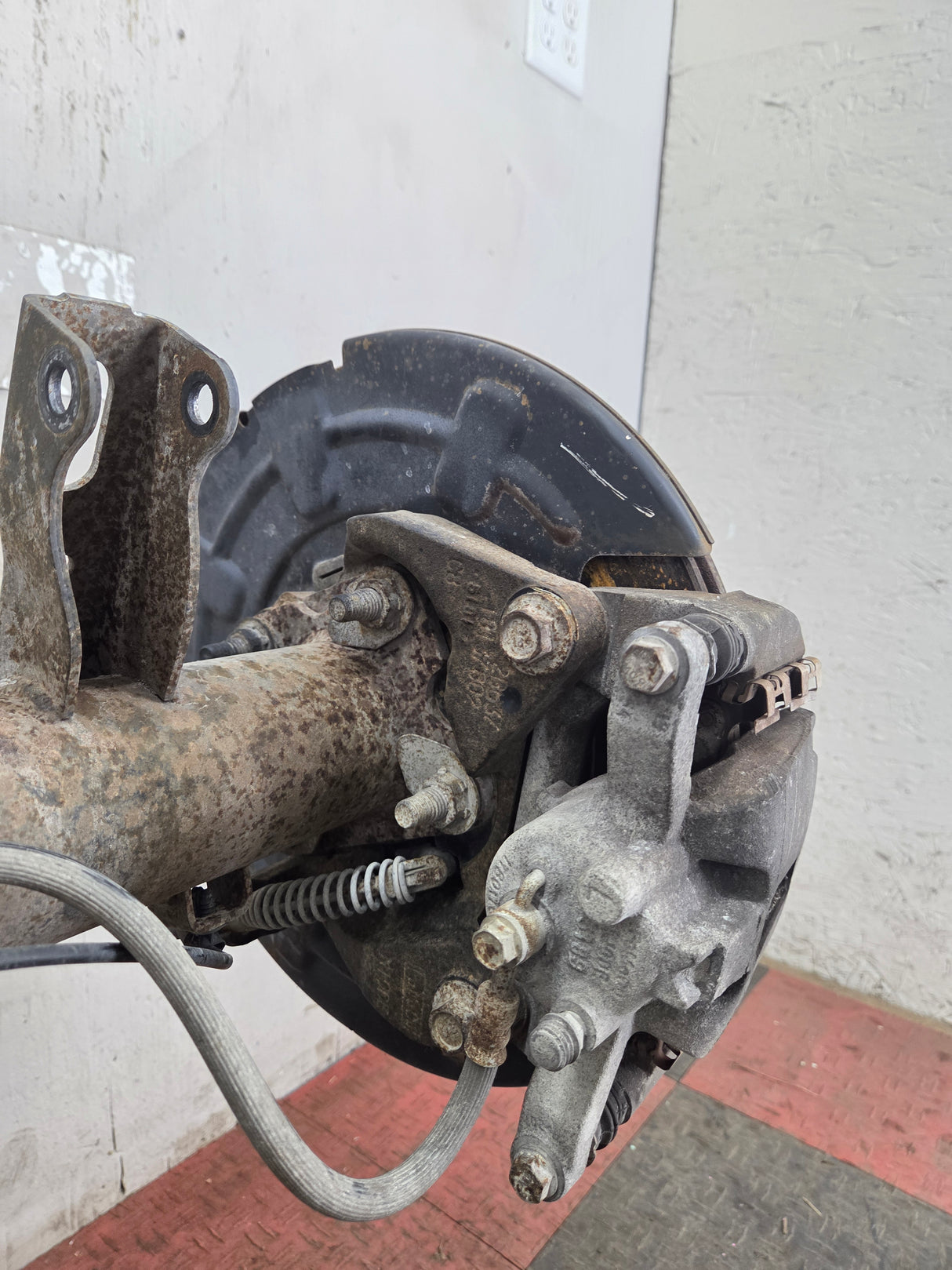 2015-2017 Ford F150 9.75" Rear Axle 3.31 Gear Ratio Electronic Locking