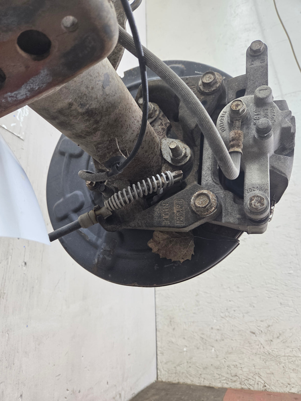 2015-2017 Ford F150 9.75" Rear Axle 3.31 Gear Ratio Electronic Locking