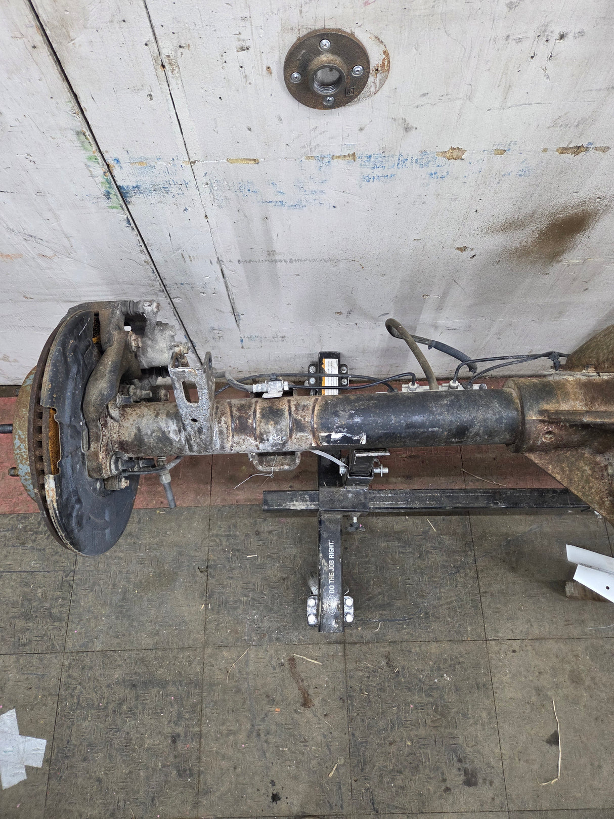 2015-2017 Ford F150 9.75" Rear Axle 3.31 Gear Ratio Electronic Locking