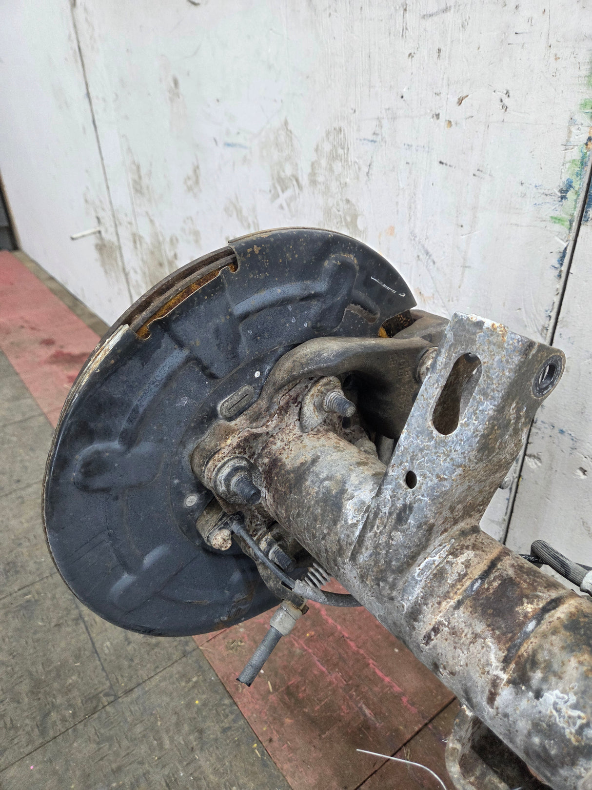 2015-2017 Ford F150 9.75" Rear Axle 3.31 Gear Ratio Electronic Locking