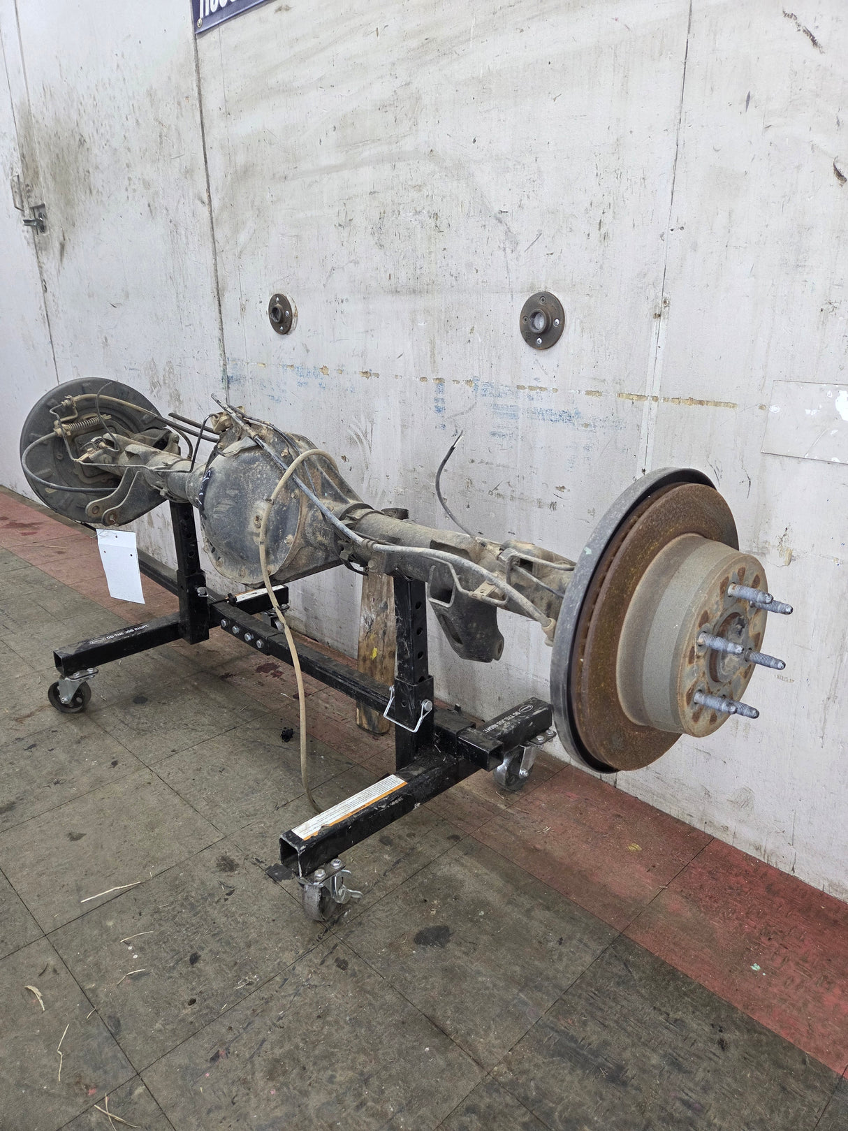 2014-2018 Chevrolet Silverado GMC Sierra 1500 Rear Axle 9.5" ring gear, 12 bolt, 3.42 ratio