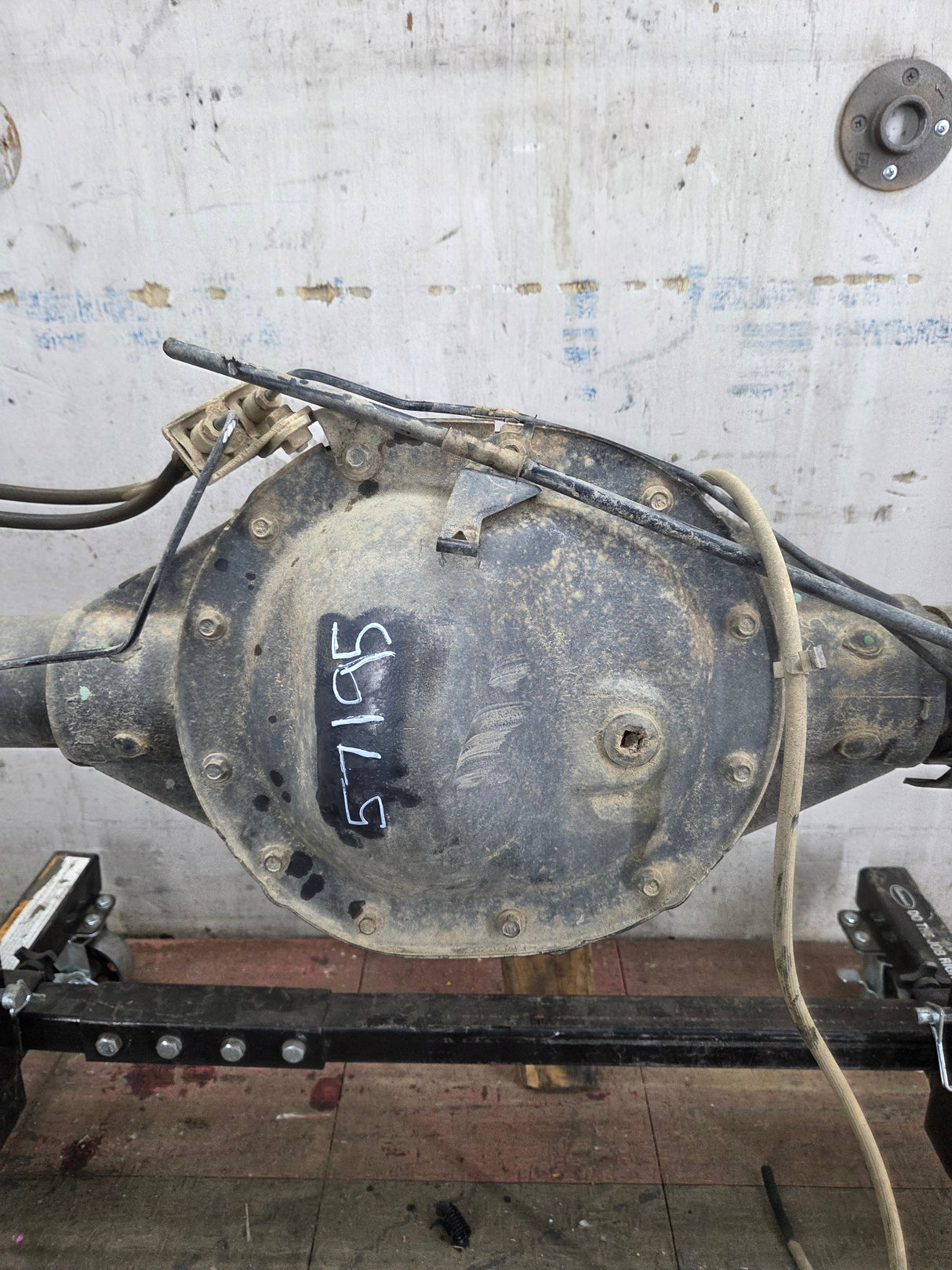 2014-2018 Chevrolet Silverado GMC Sierra 1500 Rear Axle 9.5" ring gear, 12 bolt, 3.42 ratio