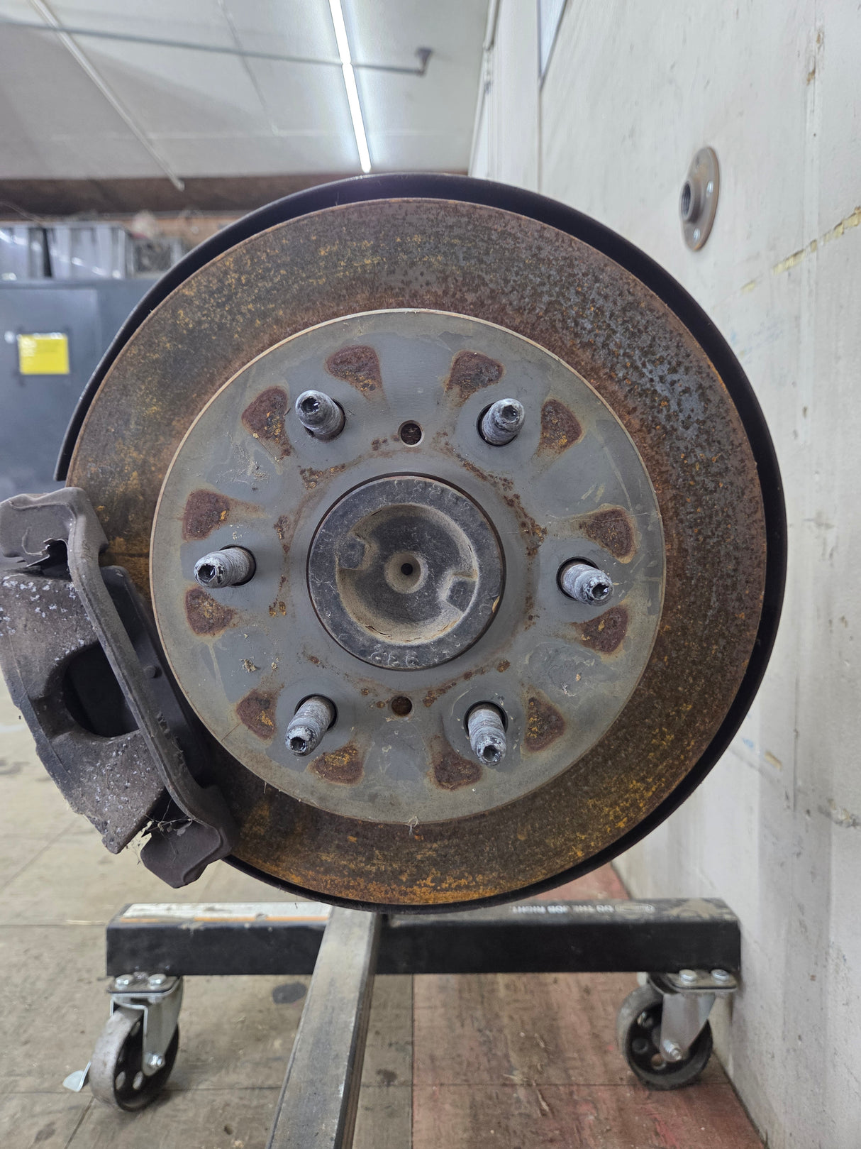 2014-2018 Chevrolet Silverado GMC Sierra 1500 Rear Axle 9.5" ring gear, 12 bolt, 3.42 ratio