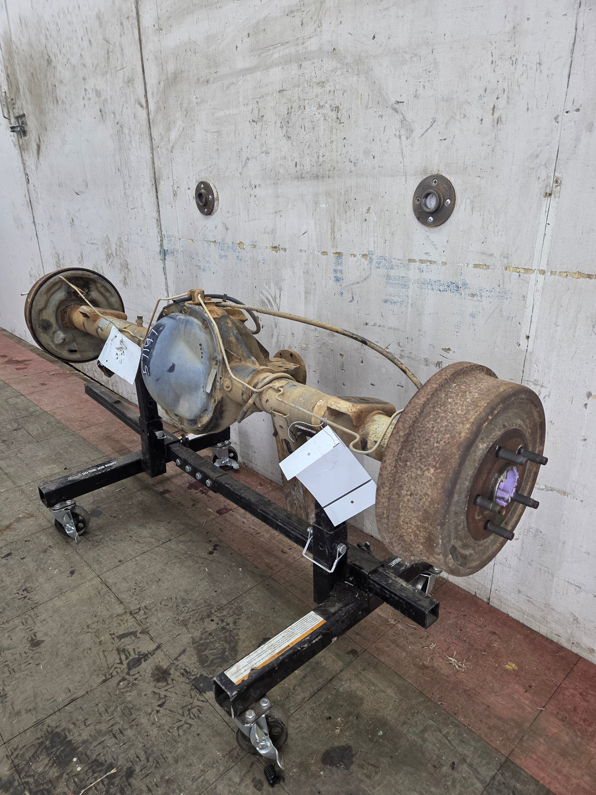 1993-1997 Ford Ranger Rear Axle 8.8" 9" 3.08 Gear ratio Drum Brake