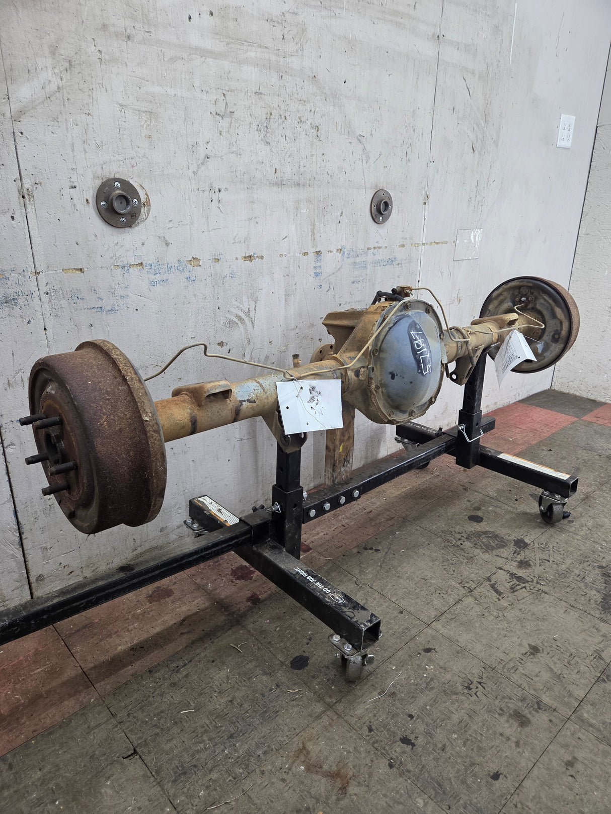 1993-1997 Ford Ranger Rear Axle 8.8" 9" 3.08 Gear ratio Drum Brake