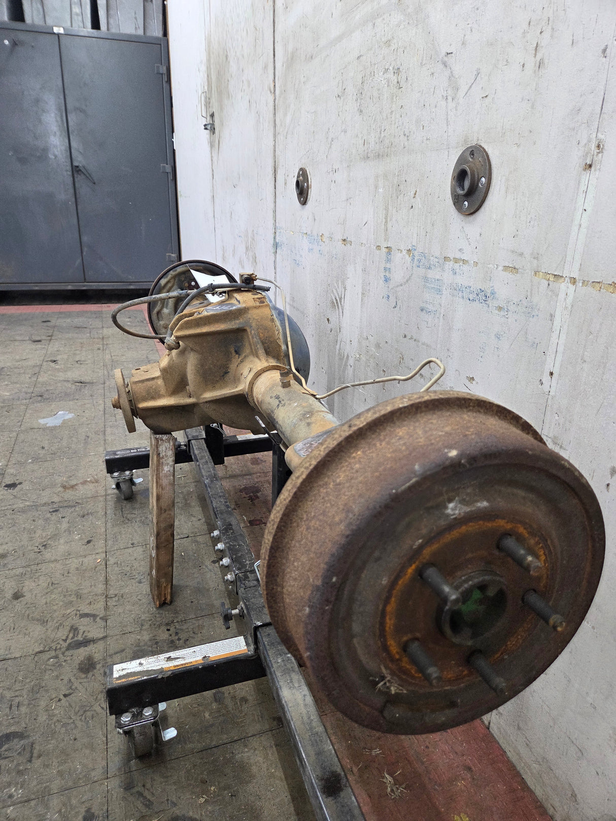 1993-1997 Ford Ranger Rear Axle 8.8" 9" 3.08 Gear ratio Drum Brake