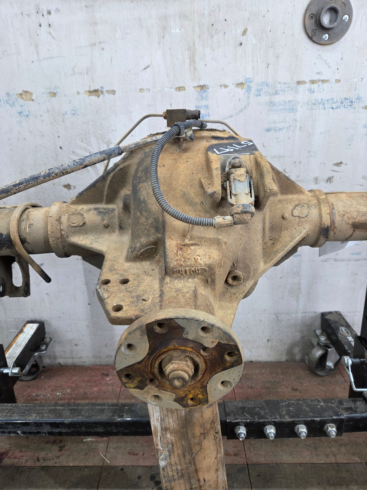 1993-1997 Ford Ranger Rear Axle 8.8" 9" 3.08 Gear ratio Drum Brake