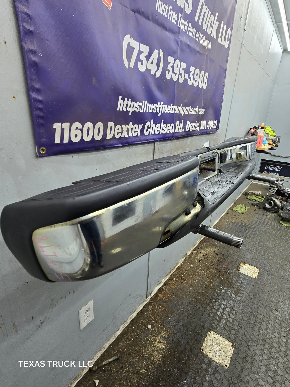 1999-2007 Chevrolet Silverado / GMC Sierra 2500 3500 HD Rear Bumper - Chrome