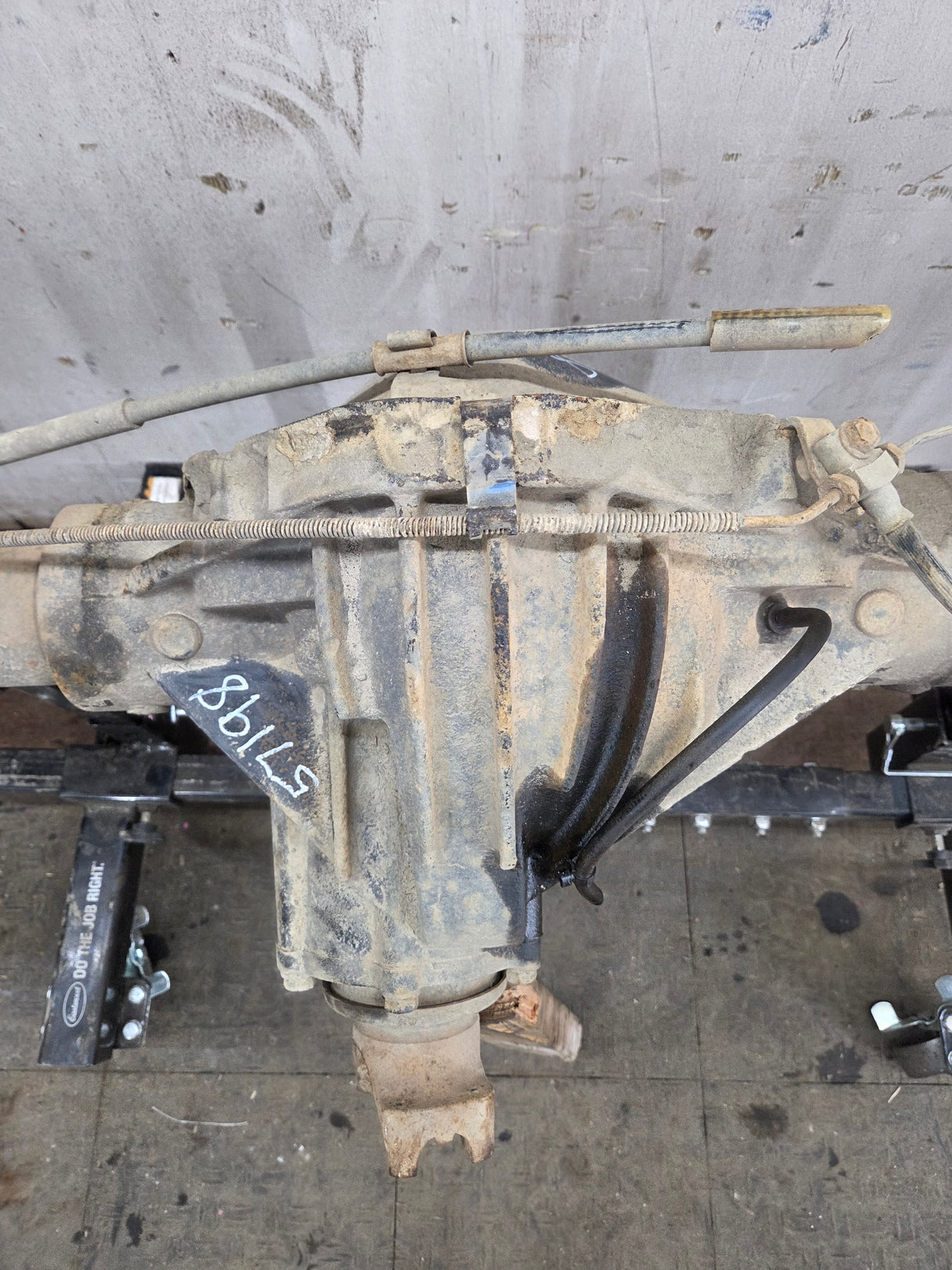 2001-2007 Chevrolet Silverado / GMC Sierra 2500 3500 HD Rear Axle 4.10 10.5"