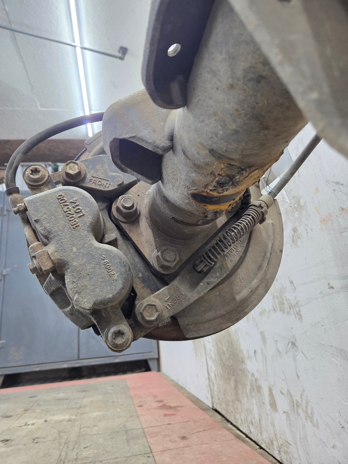 2001-2007 Chevrolet Silverado / GMC Sierra 2500 3500 HD Rear Axle 4.10 10.5"