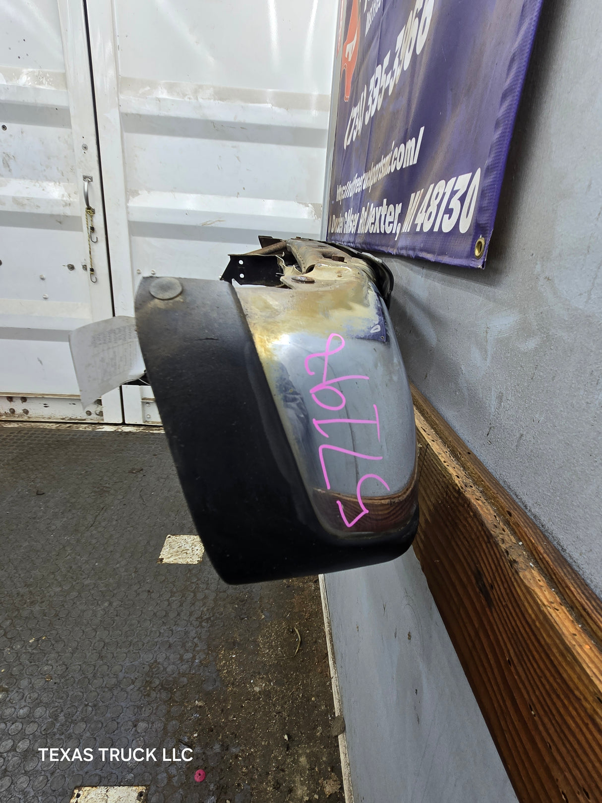 1999-2007 Chevrolet Silverado / GMC Sierra 2500 3500 HD Rear Bumper - Chrome