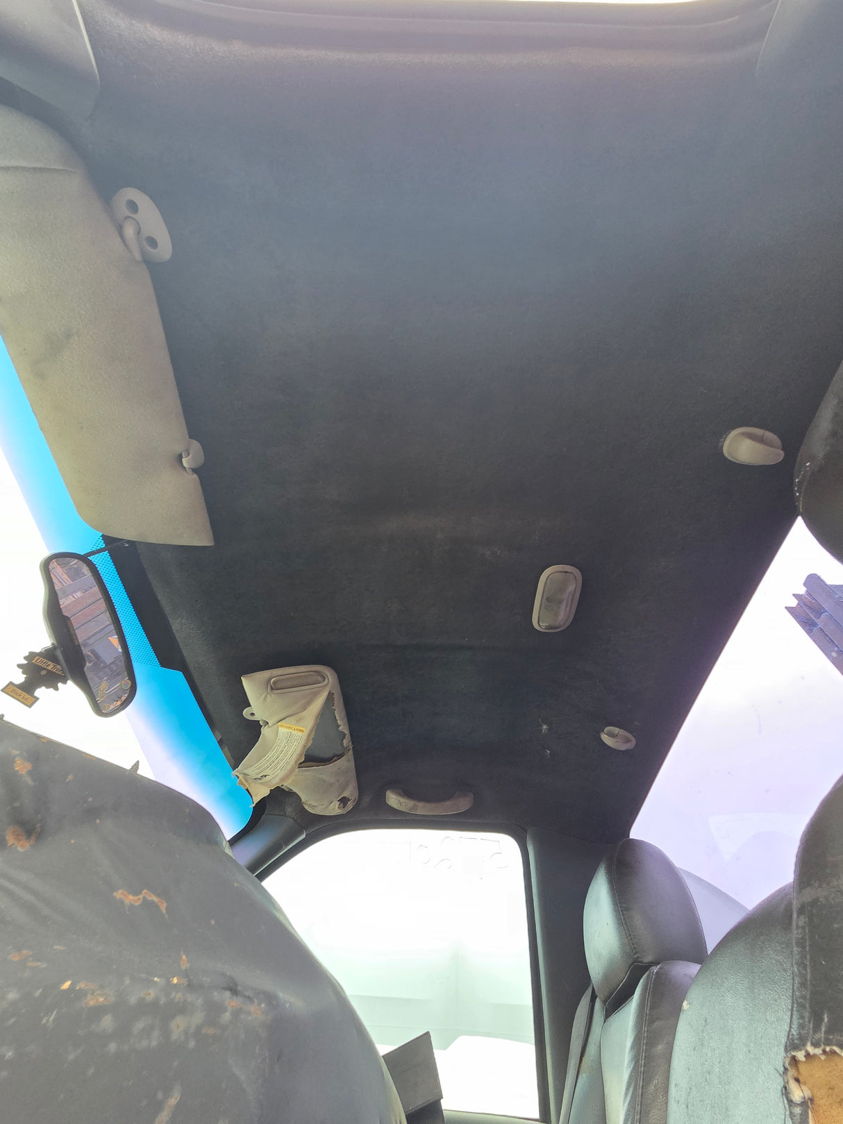 1999-2007 Chevrolet Silverado / GMC Sierra 1500 2500 HD 3500HD Regular Cab Body - Summit white