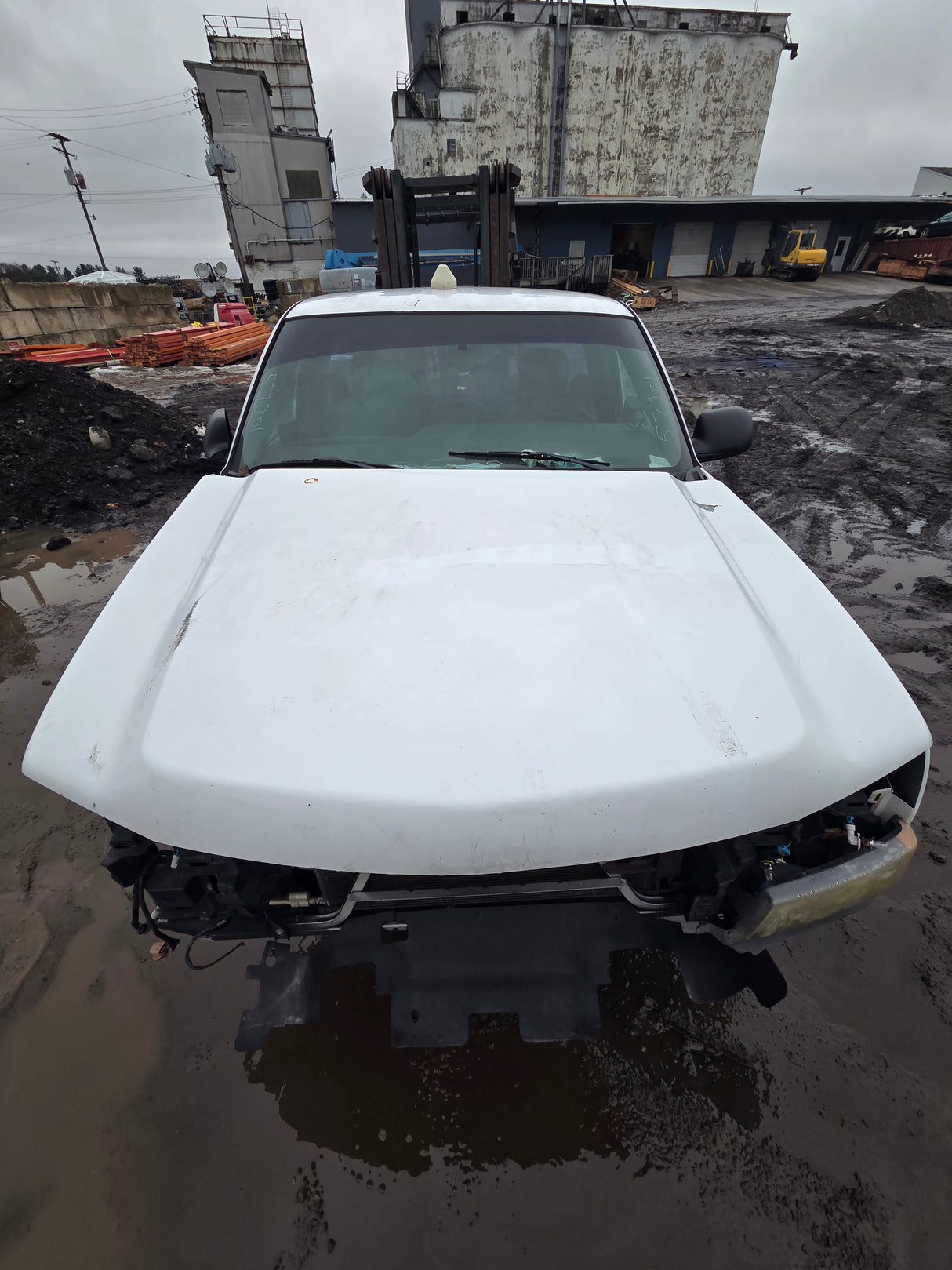 1999-2007 Chevrolet Silverado / GMC Sierra 1500 2500 HD 3500HD Regular Cab Body - Summit white