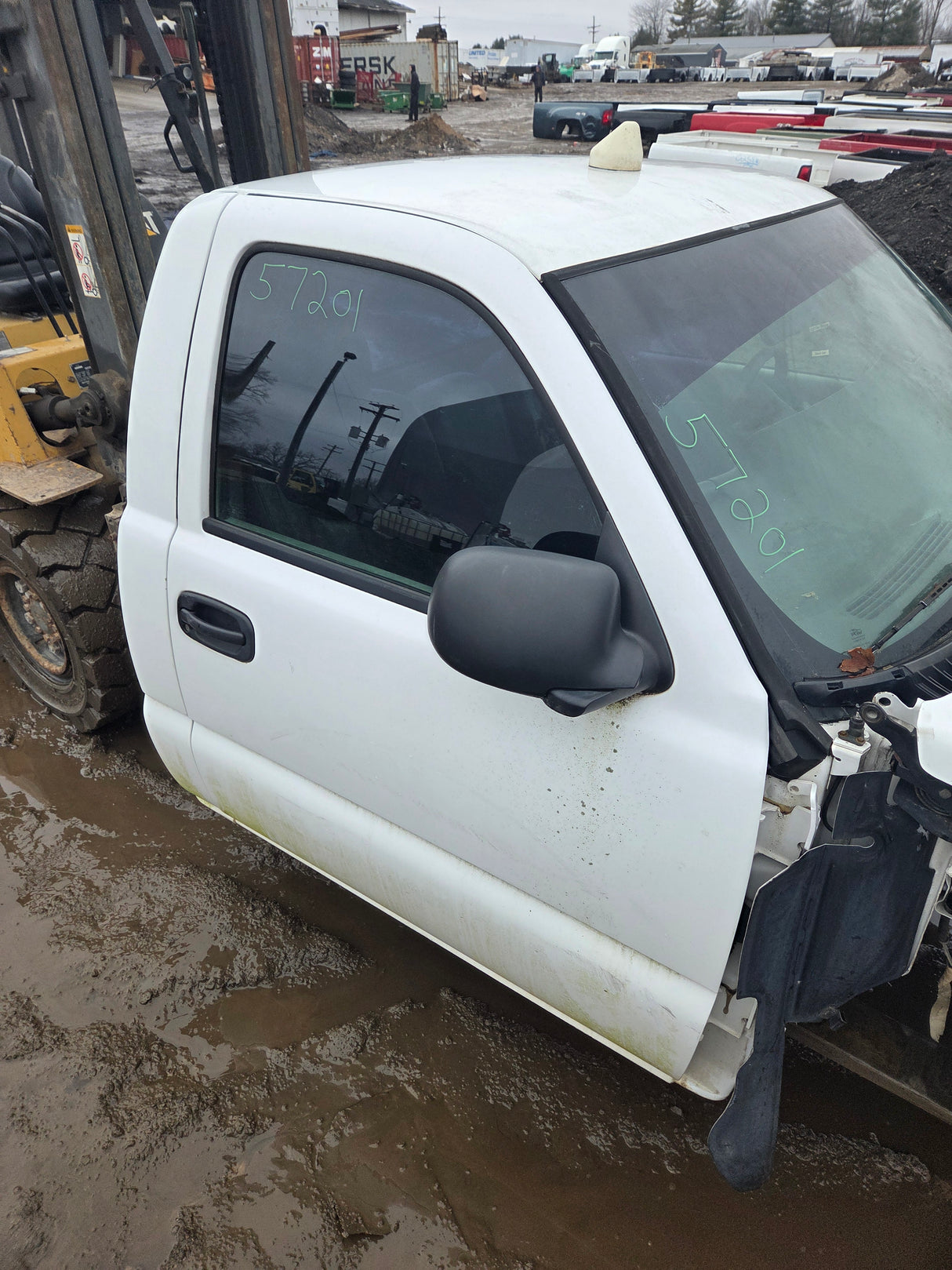 1999-2007 Chevrolet Silverado / GMC Sierra 1500 2500 HD 3500HD Regular Cab Body - Summit white