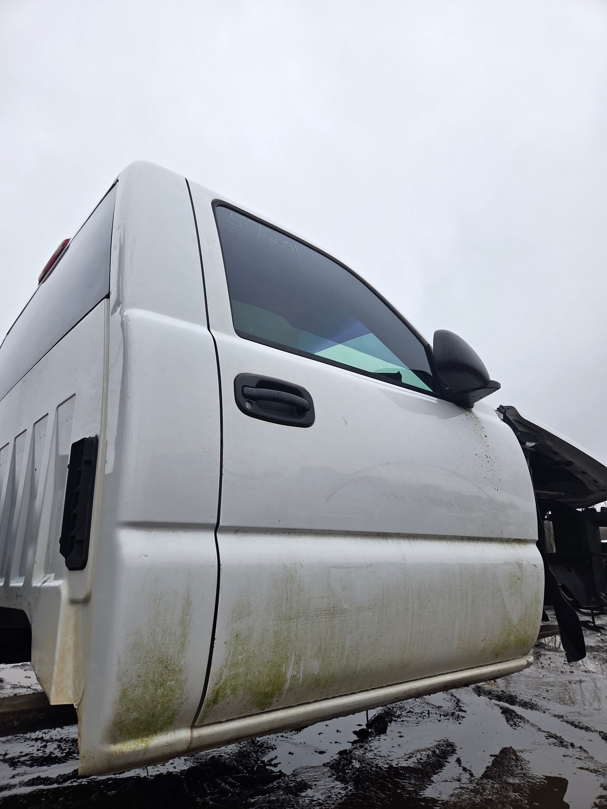 1999-2007 Chevrolet Silverado / GMC Sierra 1500 2500 HD 3500HD Regular Cab Body - Summit white