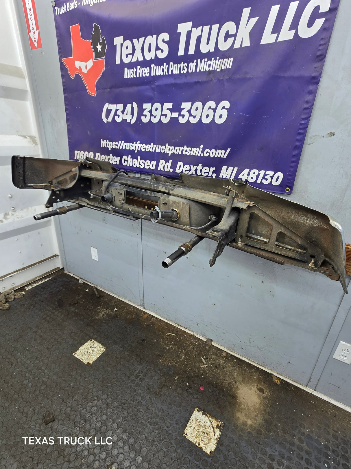 2011-2014 Chevrolet Silverado / GMC Sierra 1500 Rear Bumper