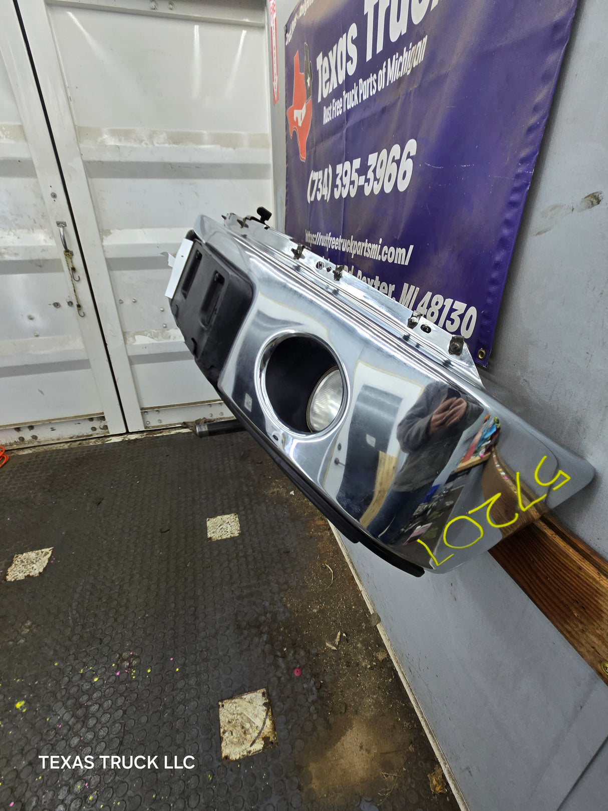 2009-2014 Ford F150 Front Bumper With Fog Light Holes